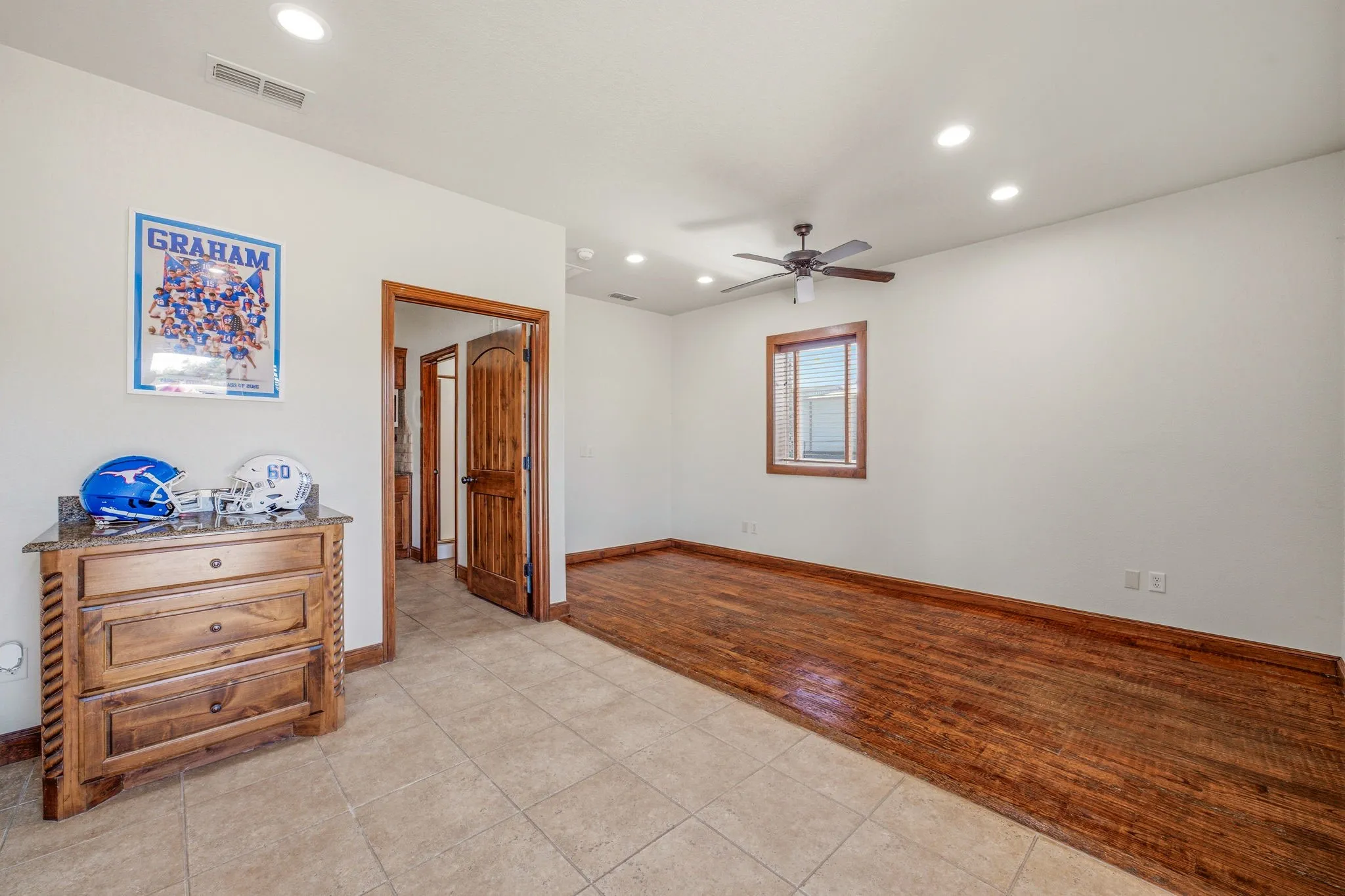 Office For Sale in Young County , 1427 380 Bypass, Graham, Texas 76450, 0, 0, Garage spaces, 2,637 Sqft, built in 1980, Price $449,000, mls#21342047, Real Estate Agent in Graham, Homes For Sale in Young county, Homes For Sale in Graham, Realtor in Graham Texas, Real Estate Brokerage Independent Realty Texas, Luminita Cordes Realtor