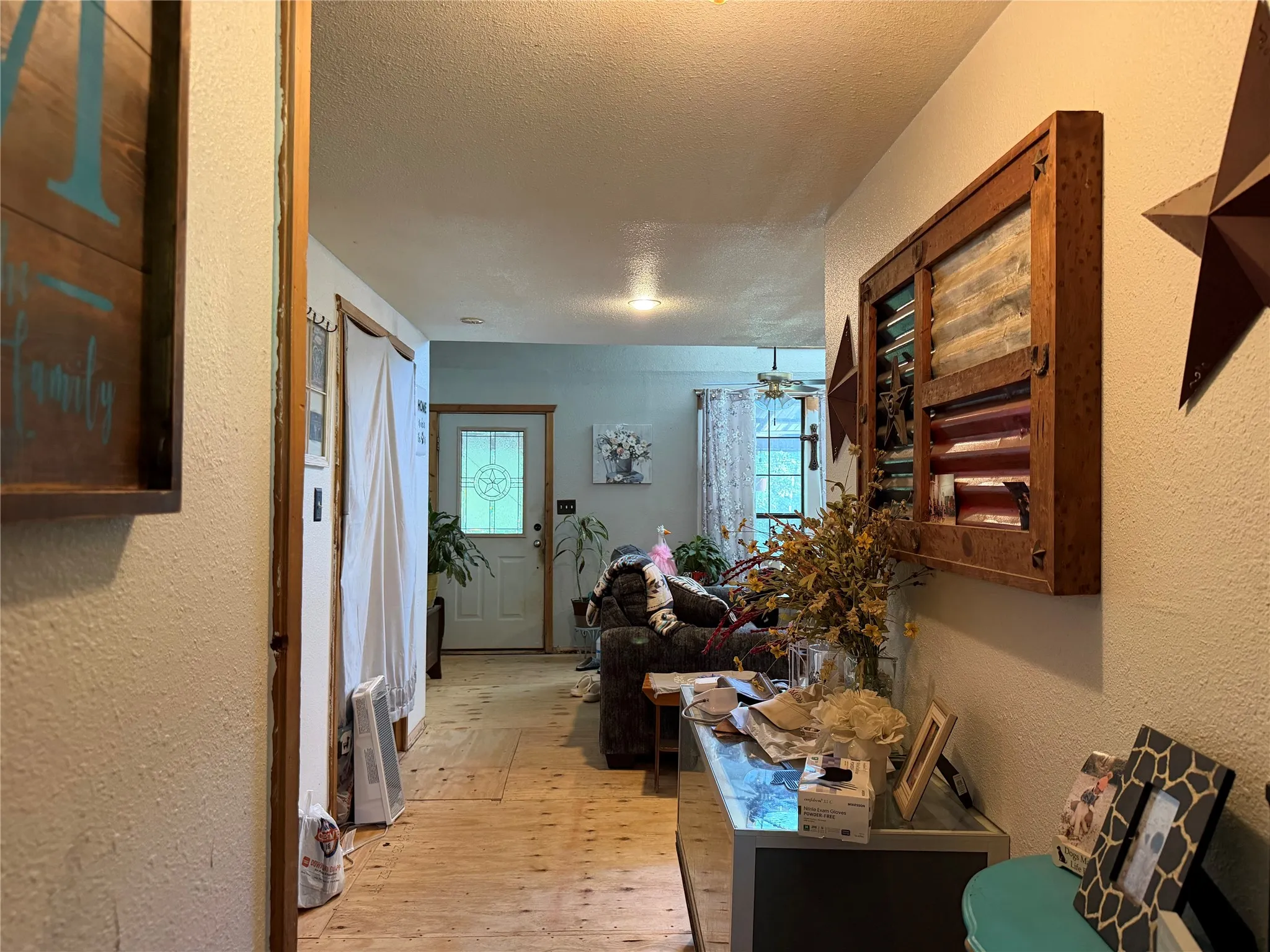 Single Family Residence For Sale in Franklin (TX) County , 309 County Road Se 4330, Winnsboro, Texas 75494, 3 Bedroom, 2 Bathroom, Garage spaces, 1,810 Sqft, built in 1980, mls#21343126, Real Estate Agent in Winnsboro, Homes For Sale in Franklin (TX) county, Homes For Sale in Winnsboro, Realtor in Winnsboro Texas, Real Estate Brokerage Independent Realty Texas, Luminita Cordes Realtor
