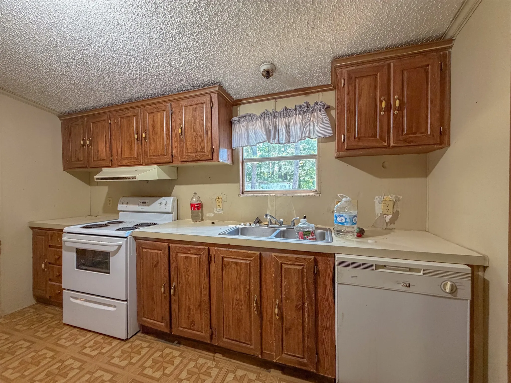 Manufactured Home For Sale in Bowie County , 6394 County Road 3204, De Kalb, Texas 75559, 3 Bedrooms, 2 Bathrooms, Garage spaces, 1,560 Sqft, built in 0, Price $349,000, mls#21343106, Real Estate Agent in De Kalb, Homes For Sale in Bowie county, Homes For Sale in De Kalb, Realtor in De Kalb Texas, Real Estate Brokerage Independent Realty Texas, Luminita Cordes Realtor