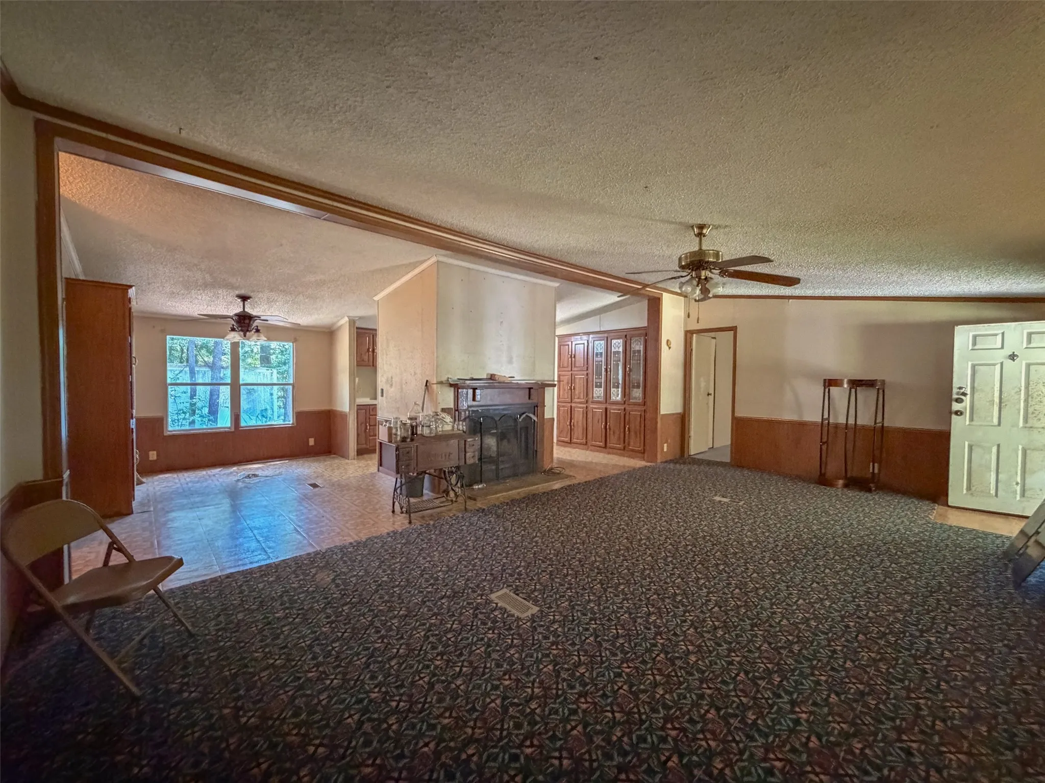 Manufactured Home For Sale in Bowie County , 6394 County Road 3204, De Kalb, Texas 75559, 3 Bedrooms, 2 Bathrooms, Garage spaces, 1,560 Sqft, built in 0, Price $349,000, mls#21343106, Real Estate Agent in De Kalb, Homes For Sale in Bowie county, Homes For Sale in De Kalb, Realtor in De Kalb Texas, Real Estate Brokerage Independent Realty Texas, Luminita Cordes Realtor
