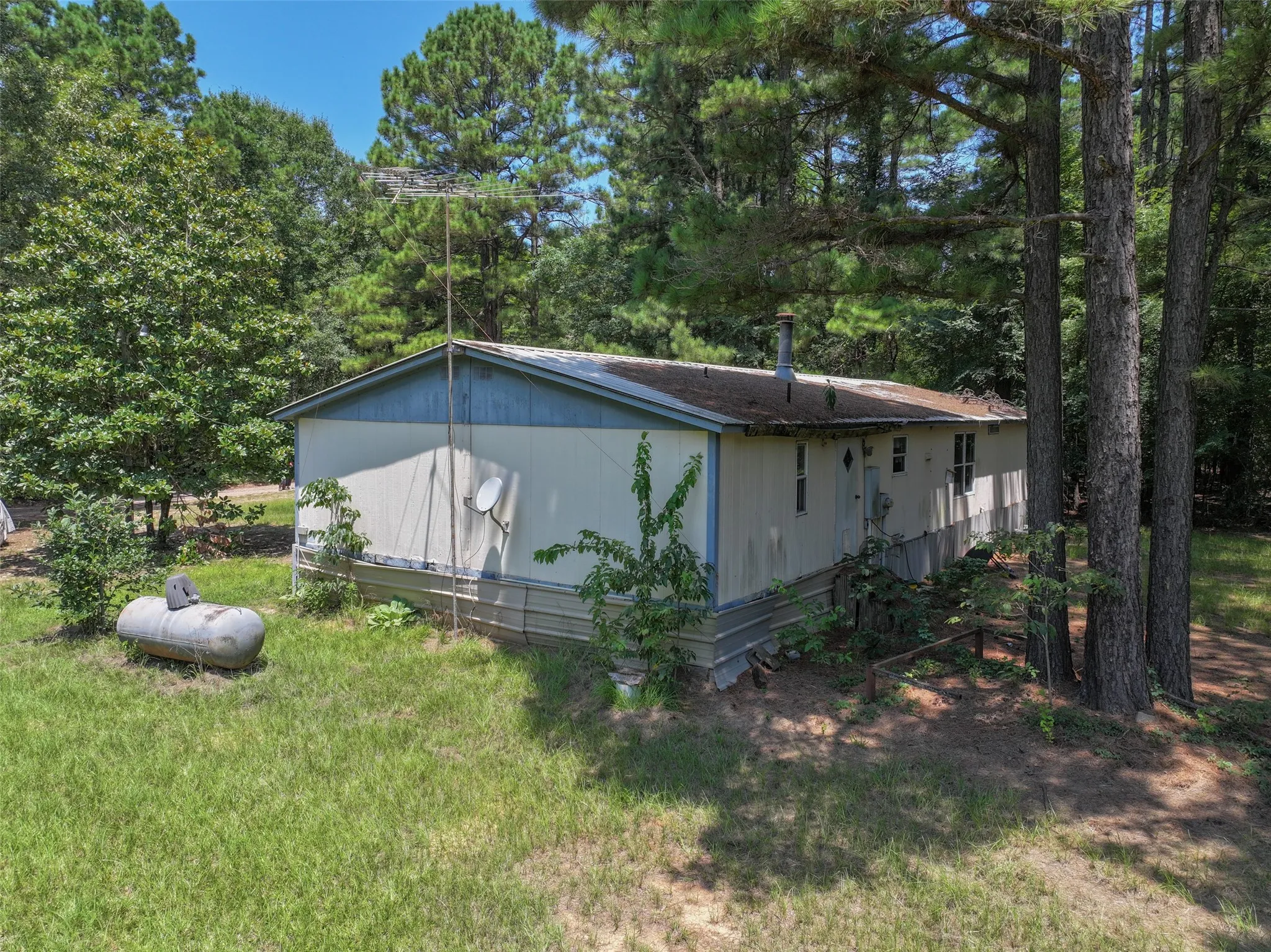 Manufactured Home For Sale in Bowie County , 6394 County Road 3204, De Kalb, Texas 75559, 3 Bedrooms, 2 Bathrooms, Garage spaces, 1,560 Sqft, built in 0, Price $349,000, mls#21343106, Real Estate Agent in De Kalb, Homes For Sale in Bowie county, Homes For Sale in De Kalb, Realtor in De Kalb Texas, Real Estate Brokerage Independent Realty Texas, Luminita Cordes Realtor