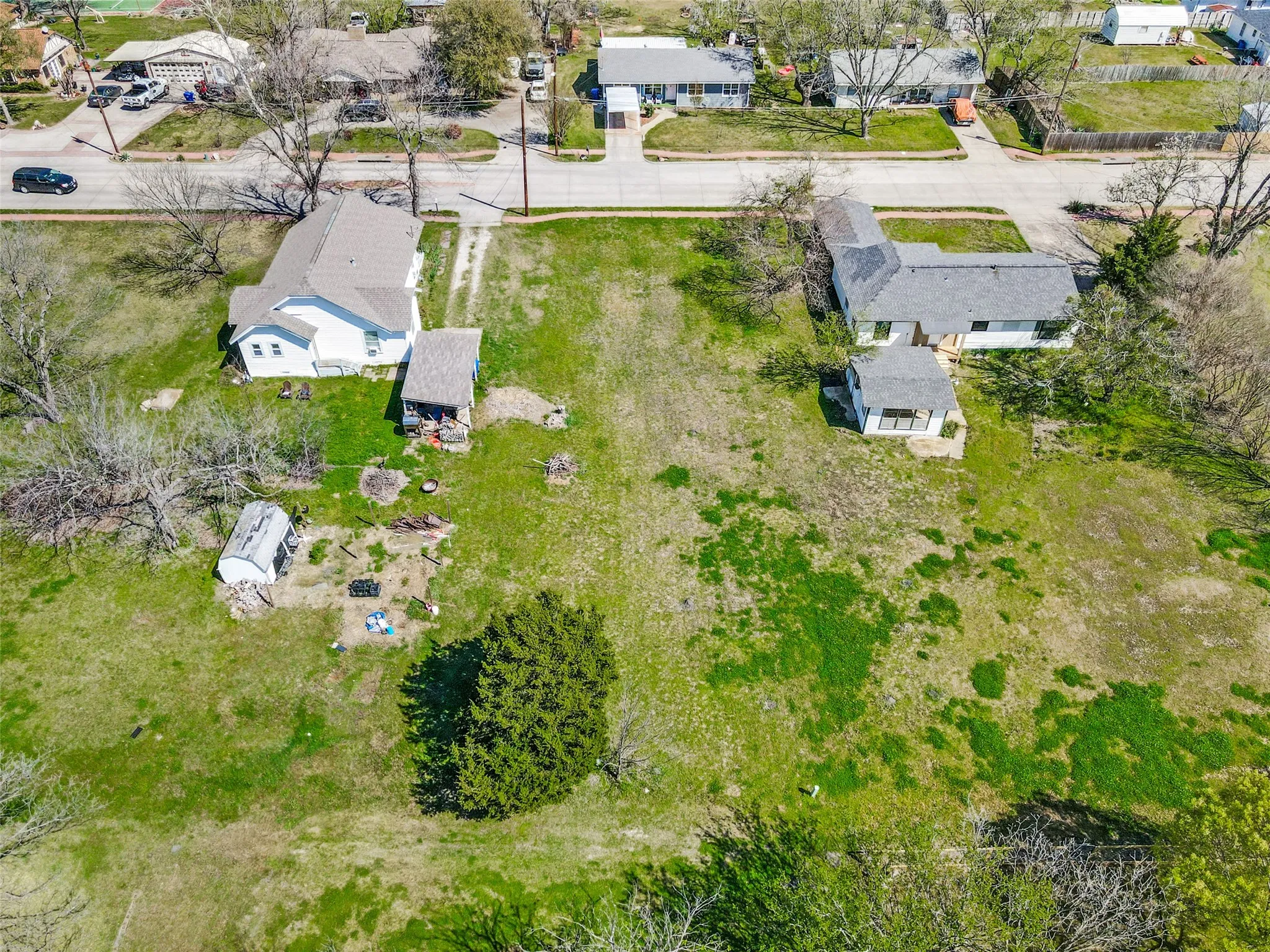 Expansive lot with two distinct residential structures