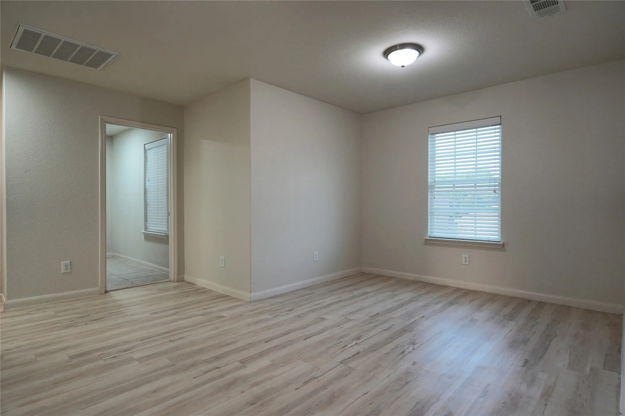 Single Family Residence For Rent in Collin County , 344 Magnolia Drive, Princeton, Texas 75407, 3 Bedroom, 3 Bathroom, 2 Garage spaces, 2,033 Sqft, built in 2017, mls#21343128, Real Estate Agent in Princeton, Homes For Rent in Collin county, Homes For Rent in Princeton, Realtor in Princeton Texas, Real Estate Brokerage Independent Realty Texas, Luminita Cordes Realtor
