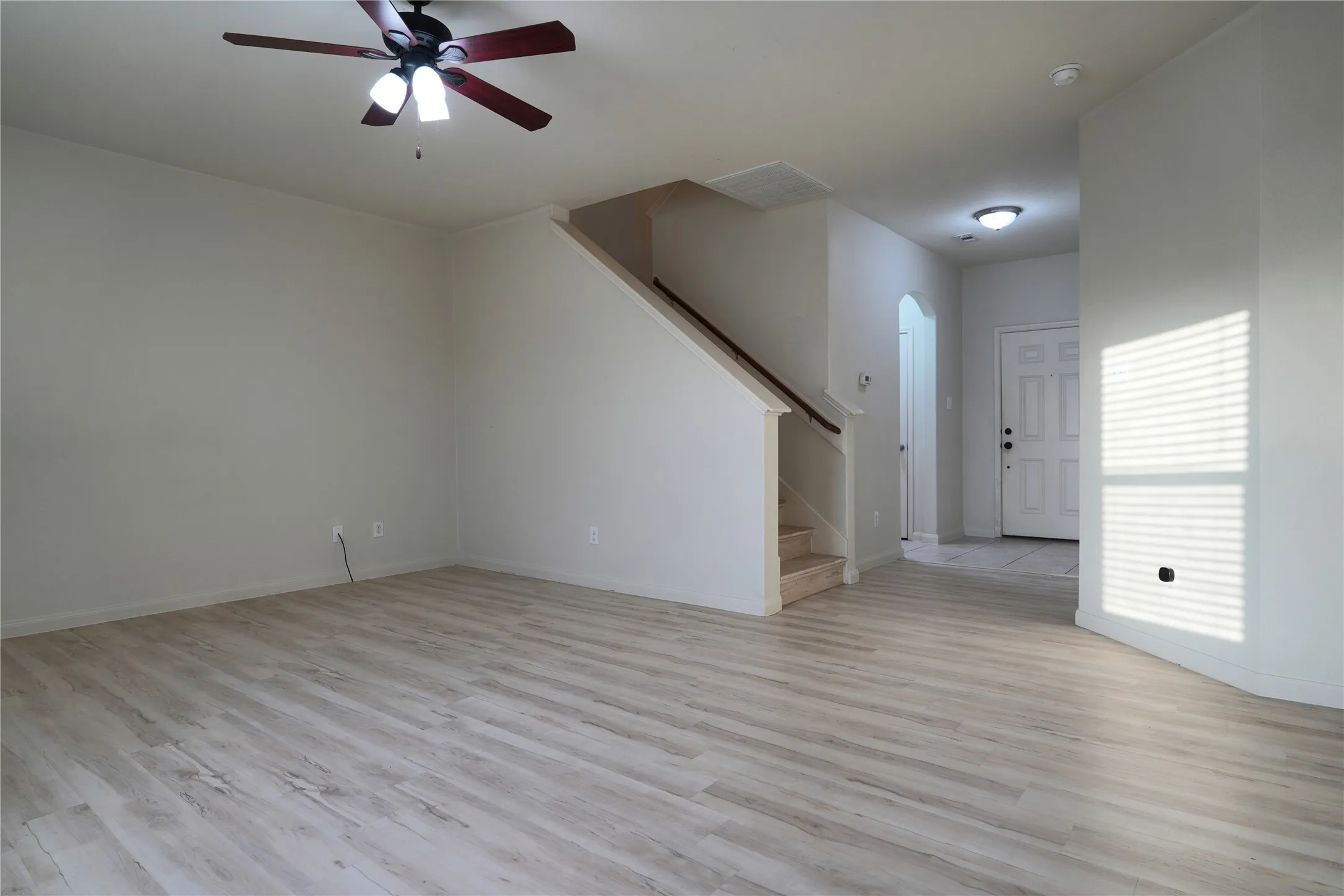 Single Family Residence For Rent in Collin County , 344 Magnolia Drive, Princeton, Texas 75407, 3 Bedroom, 3 Bathroom, 2 Garage spaces, 2,033 Sqft, built in 2017, mls#21343128, Real Estate Agent in Princeton, Homes For Rent in Collin county, Homes For Rent in Princeton, Realtor in Princeton Texas, Real Estate Brokerage Independent Realty Texas, Luminita Cordes Realtor