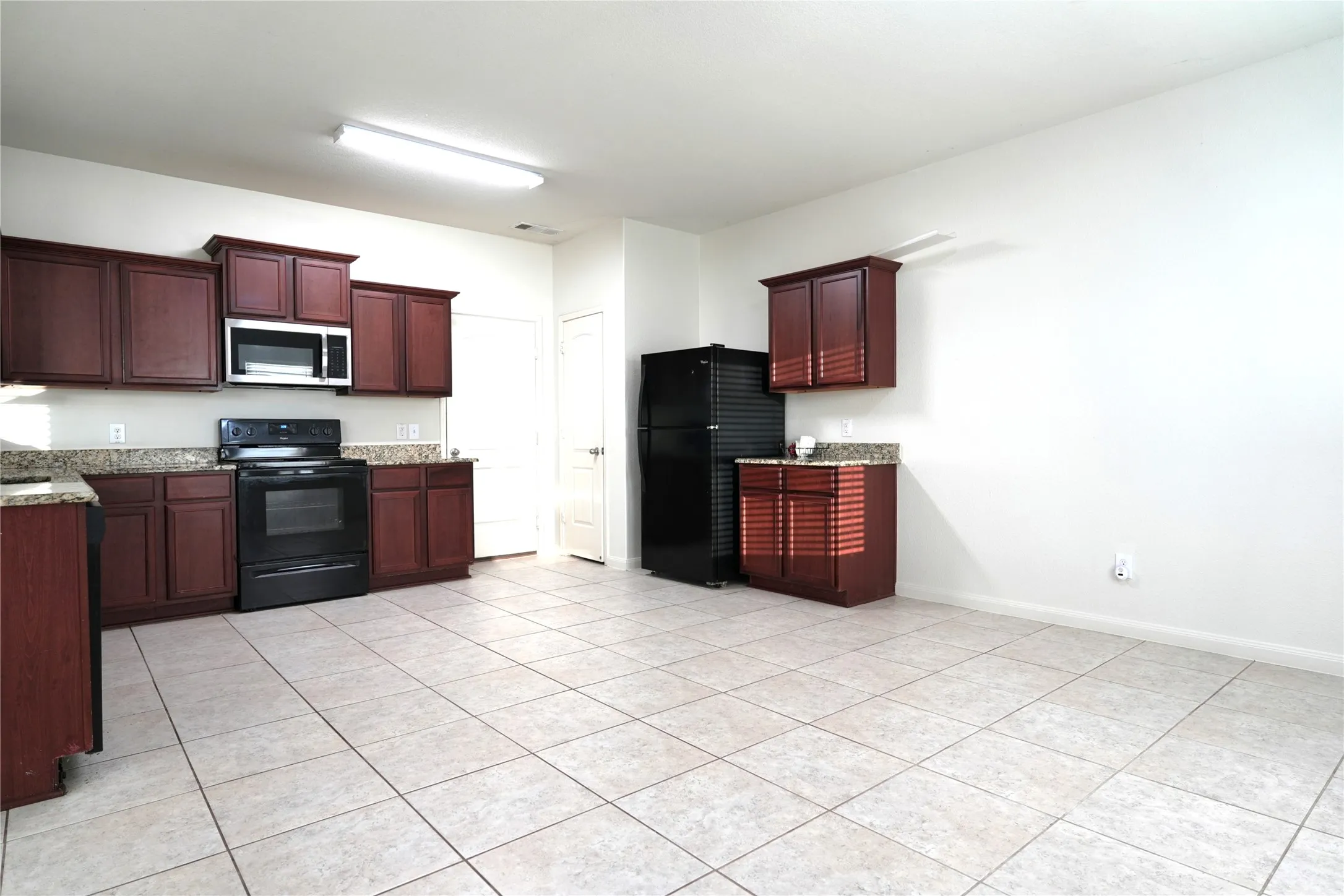Single Family Residence For Rent in Collin County , 344 Magnolia Drive, Princeton, Texas 75407, 3 Bedroom, 3 Bathroom, 2 Garage spaces, 2,033 Sqft, built in 2017, mls#21343128, Real Estate Agent in Princeton, Homes For Rent in Collin county, Homes For Rent in Princeton, Realtor in Princeton Texas, Real Estate Brokerage Independent Realty Texas, Luminita Cordes Realtor