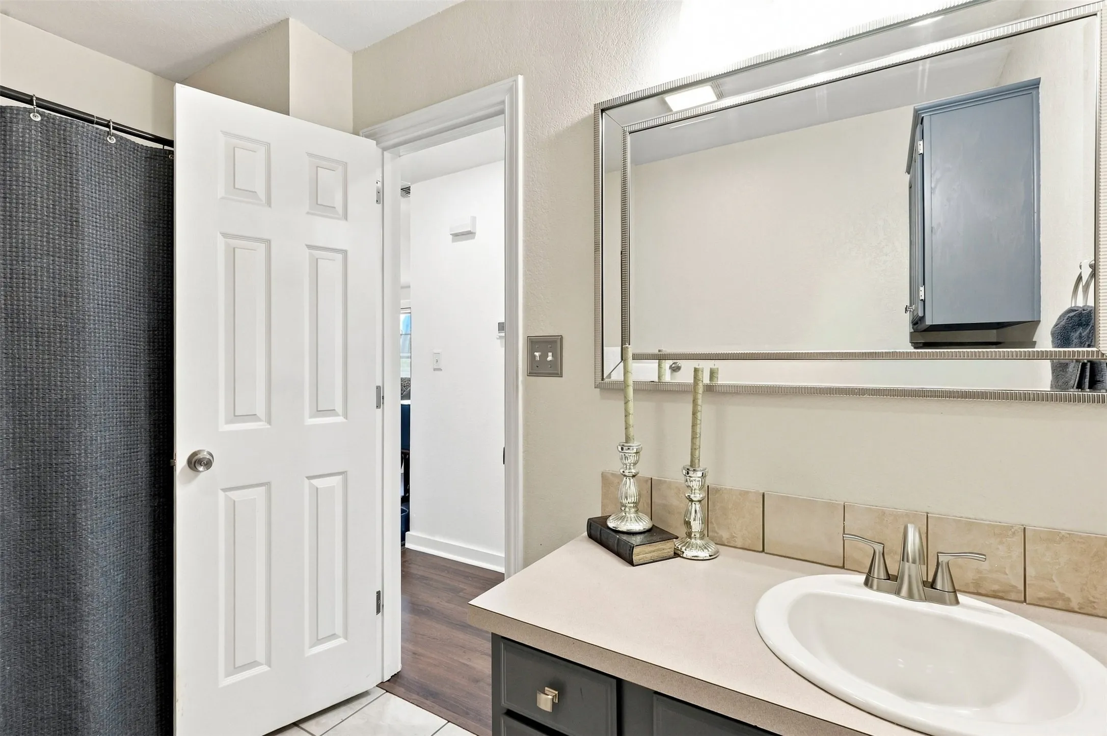 Single Family Residence For Sale in Parker County , 1115 E 6th Street, Springtown, Texas 76082, 4 Bedroom, 2 Bathroom, Garage spaces, 1,953 Sqft, built in 2000, mls#21342970, Real Estate Agent in Springtown, Homes For Sale in Parker county, Homes For Sale in Springtown, Realtor in Springtown Texas, Real Estate Brokerage Independent Realty Texas, Luminita Cordes Realtor