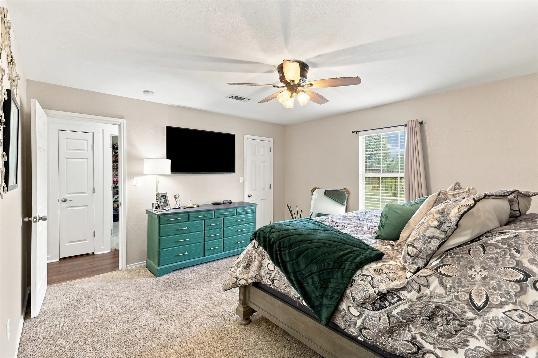 Single Family Residence For Sale in Parker County , 1115 E 6th Street, Springtown, Texas 76082, 4 Bedroom, 2 Bathroom, Garage spaces, 1,953 Sqft, built in 2000, mls#21342970, Real Estate Agent in Springtown, Homes For Sale in Parker county, Homes For Sale in Springtown, Realtor in Springtown Texas, Real Estate Brokerage Independent Realty Texas, Luminita Cordes Realtor