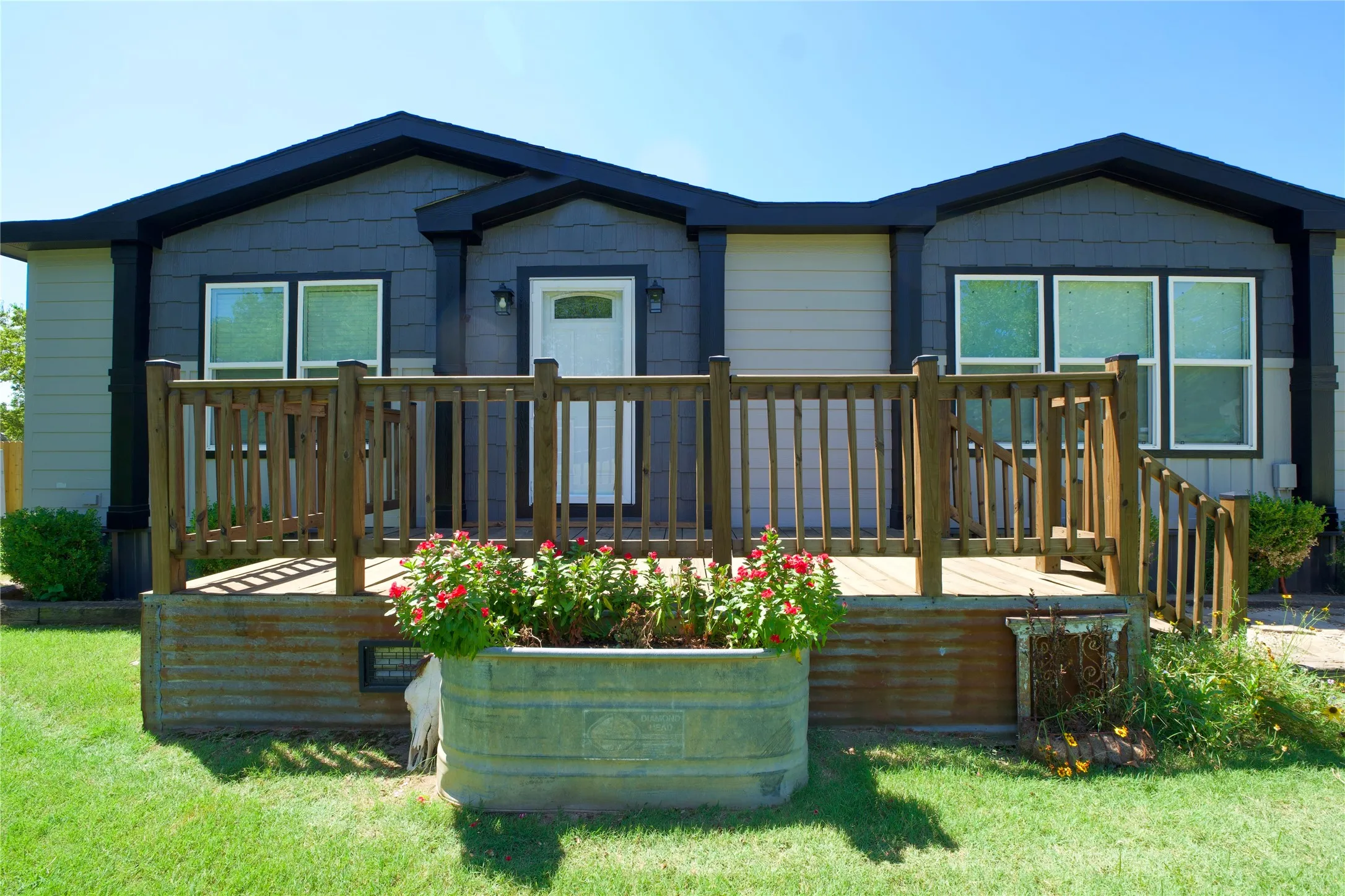 Mobile Home For Sale in Cooke County , 88 County Road 188, Gainesville, Texas 76240, 3 Bedroom, 2 Bathroom, 2 Garage spaces, 1,463 Sqft, built in 2016, mls#21340224, Real Estate Agent in Gainesville, Homes For Sale in Cooke county, Homes For Sale in Gainesville, Realtor in Gainesville Texas, Real Estate Brokerage Independent Realty Texas, Luminita Cordes Realtor