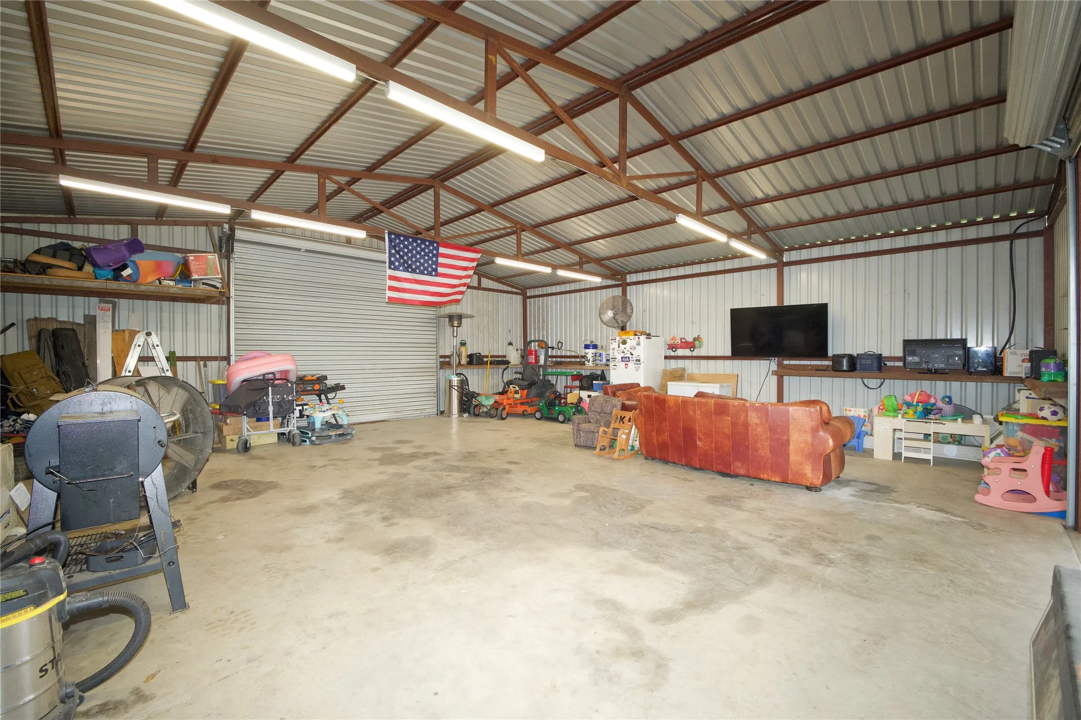 Mobile Home For Sale in Cooke County , 88 County Road 188, Gainesville, Texas 76240, 3 Bedroom, 2 Bathroom, 2 Garage spaces, 1,463 Sqft, built in 2016, mls#21340224, Real Estate Agent in Gainesville, Homes For Sale in Cooke county, Homes For Sale in Gainesville, Realtor in Gainesville Texas, Real Estate Brokerage Independent Realty Texas, Luminita Cordes Realtor