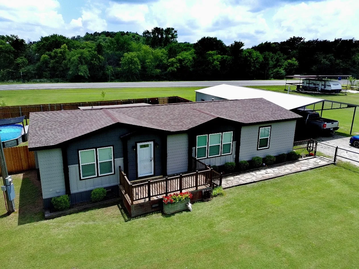 Mobile Home For Sale in Cooke County , 88 County Road 188, Gainesville, Texas 76240, 3 Bedroom, 2 Bathroom, 2 Garage spaces, 1,463 Sqft, built in 2016, mls#21340224, Real Estate Agent in Gainesville, Homes For Sale in Cooke county, Homes For Sale in Gainesville, Realtor in Gainesville Texas, Real Estate Brokerage Independent Realty Texas, Luminita Cordes Realtor