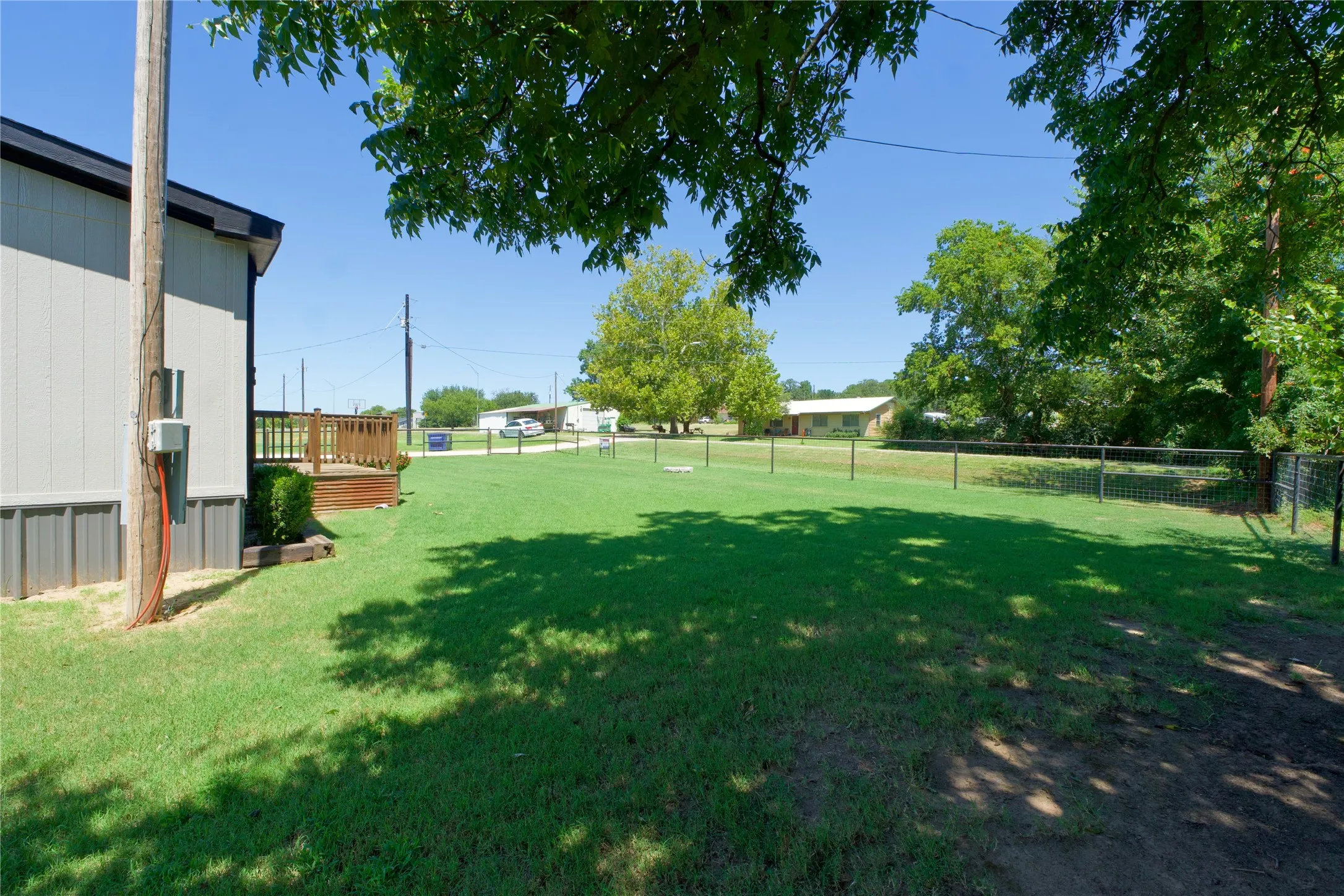 Mobile Home For Sale in Cooke County , 88 County Road 188, Gainesville, Texas 76240, 3 Bedroom, 2 Bathroom, 2 Garage spaces, 1,463 Sqft, built in 2016, mls#21340224, Real Estate Agent in Gainesville, Homes For Sale in Cooke county, Homes For Sale in Gainesville, Realtor in Gainesville Texas, Real Estate Brokerage Independent Realty Texas, Luminita Cordes Realtor