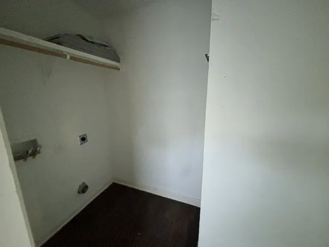 Separate laundry room!