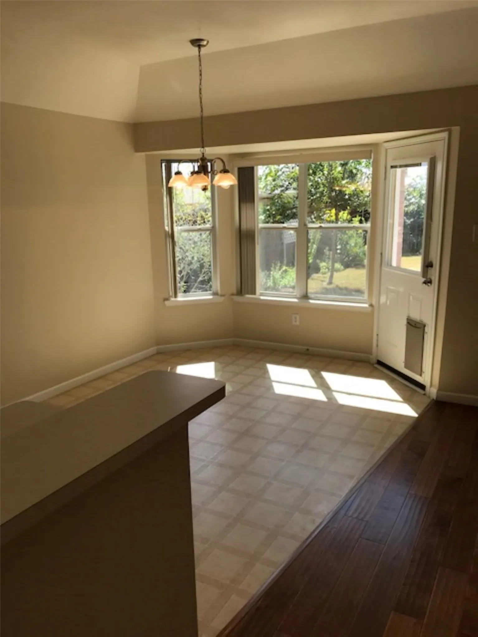 Single Family Residence For Sale in Collin County , 209 Meadow Lark Lane, Anna, Texas 75409, 3 Bedroom, 2 Bathroom, 2 Garage spaces, 1,423 Sqft, built in 2004, mls#21342002, Real Estate Agent in Anna, Homes For Sale in Collin county, Homes For Sale in Anna, Realtor in Anna Texas, Real Estate Brokerage Independent Realty Texas, Luminita Cordes Realtor