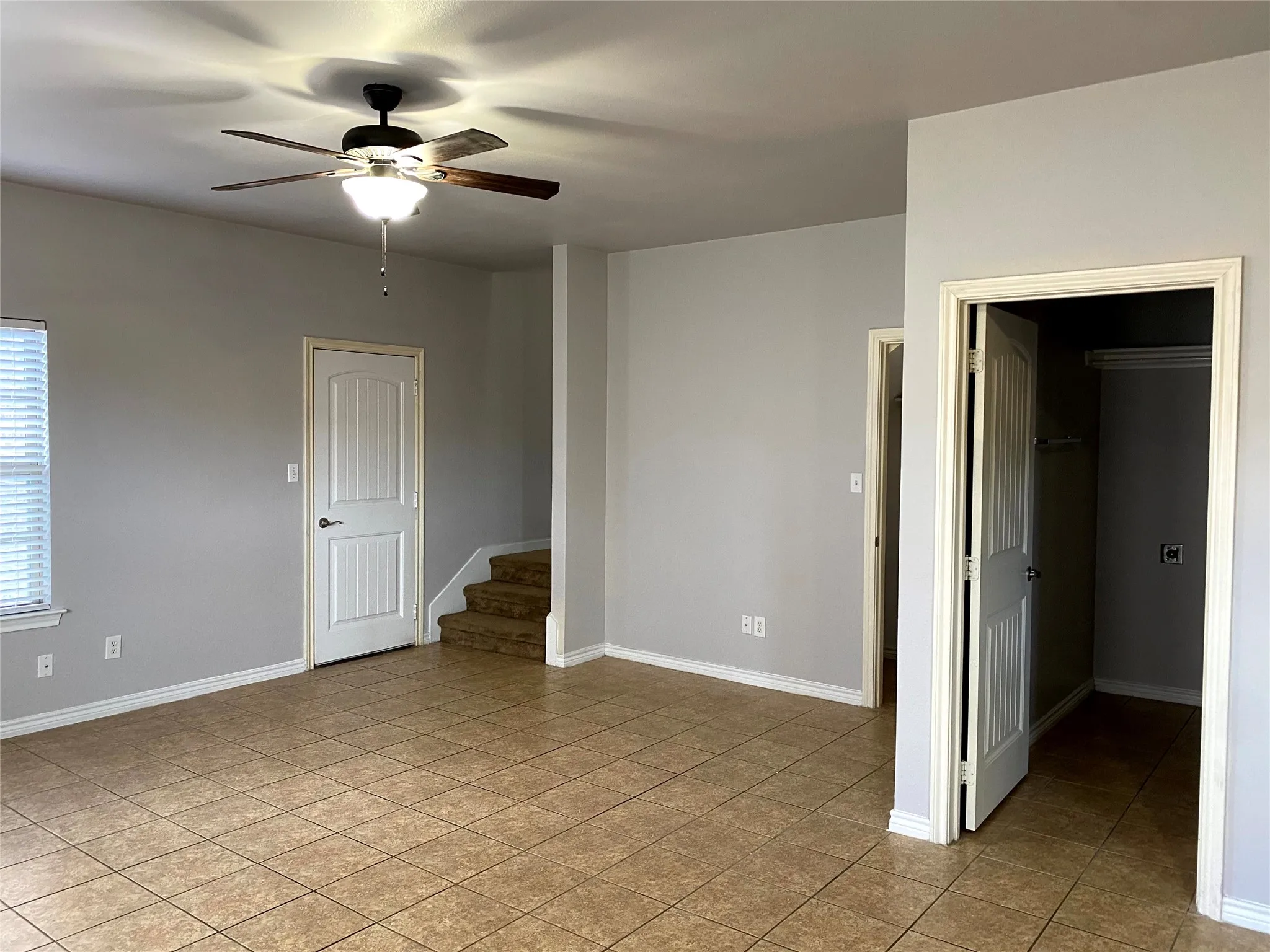 Duplex For Rent in Collin County , 906 Parkplace Ridge, Princeton, Texas 75407, 4 Bedroom, 3 Bathroom, 1 Garage spaces, 1,650 Sqft, built in 2010, mls#21343183, Real Estate Agent in Princeton, Homes For Rent in Collin county, Homes For Rent in Princeton, Realtor in Princeton Texas, Real Estate Brokerage Independent Realty Texas, Luminita Cordes Realtor