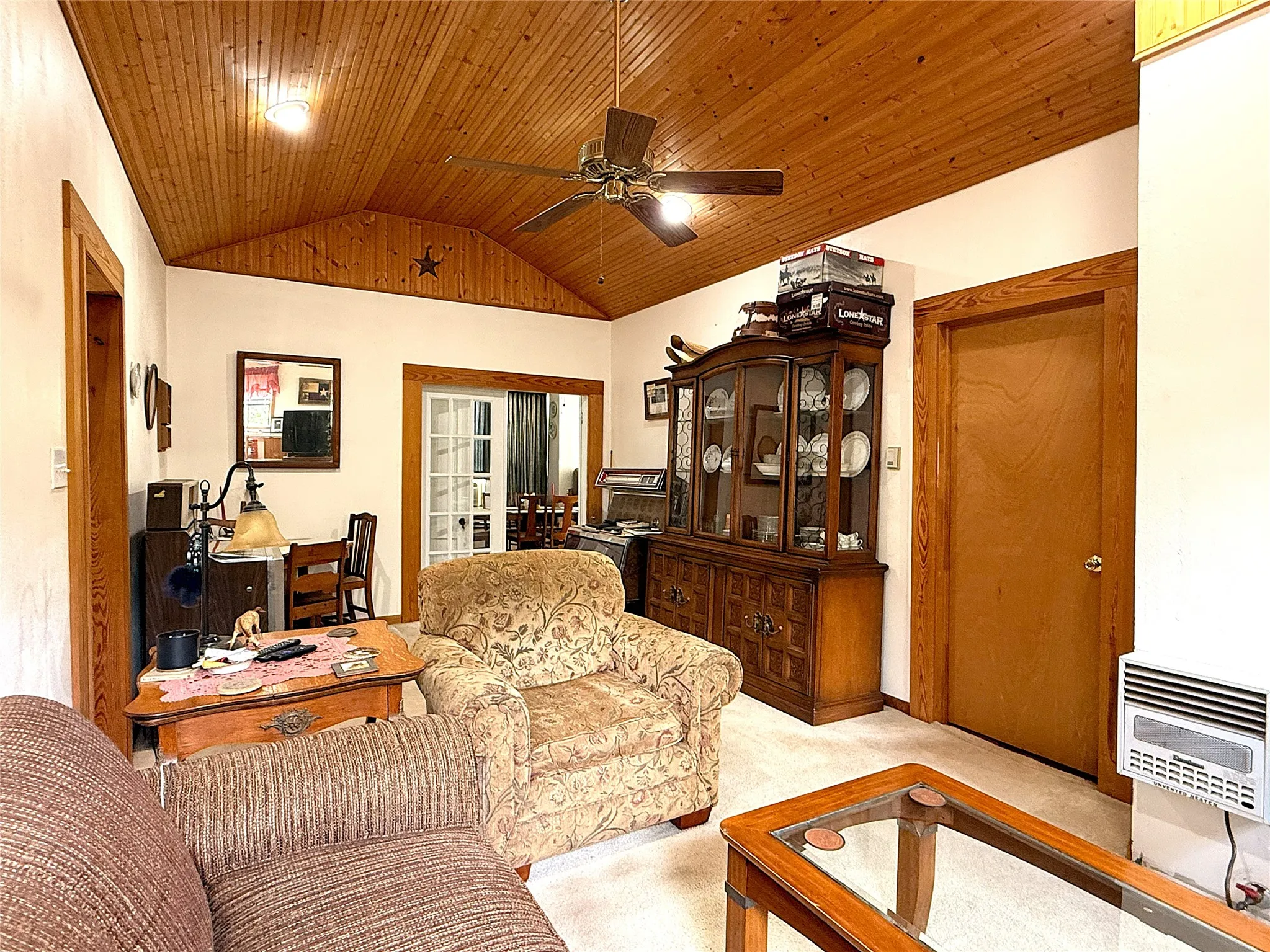 Single Family Residence For Sale in Mc Culloch County , 802 S Willow Street, Brady, Texas 76825, 3 Bedroom, 2 Bathroom, 2 Garage spaces, 2,000 Sqft, built in 1955, mls#21342459, Real Estate Agent in Brady, Homes For Sale in Mc Culloch county, Homes For Sale in Brady, Realtor in Brady Texas, Real Estate Brokerage Independent Realty Texas, Luminita Cordes Realtor