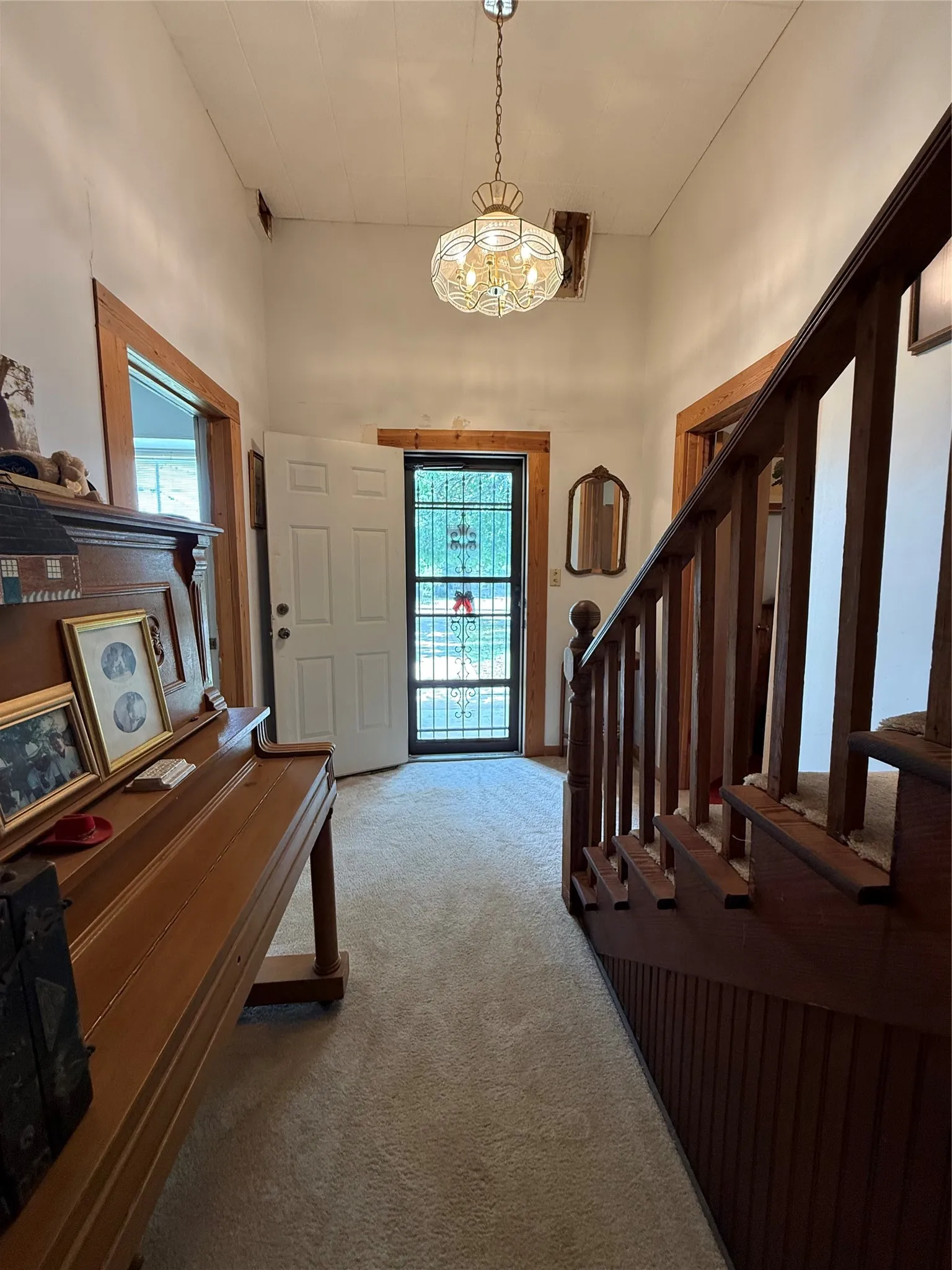 Single Family Residence For Sale in Mc Culloch County , 802 S Willow Street, Brady, Texas 76825, 3 Bedroom, 2 Bathroom, 2 Garage spaces, 2,000 Sqft, built in 1955, mls#21342459, Real Estate Agent in Brady, Homes For Sale in Mc Culloch county, Homes For Sale in Brady, Realtor in Brady Texas, Real Estate Brokerage Independent Realty Texas, Luminita Cordes Realtor