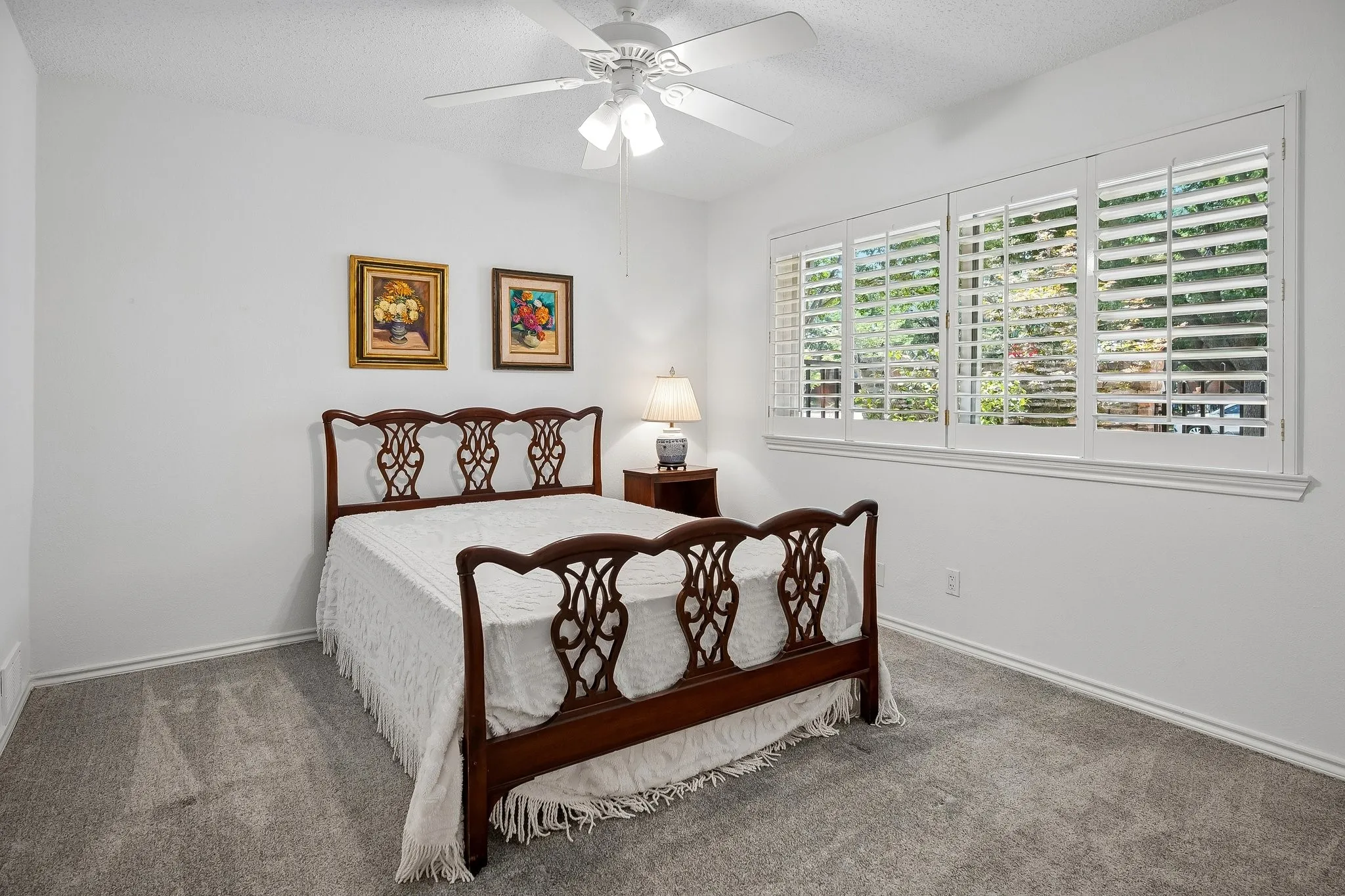 Townhouse For Sale in Dallas County , 9629 Highland View Drive, Dallas, Texas 75238, 2 Bedroom, 2 Bathroom, 2 Garage spaces, 1,255 Sqft, built in 1973, mls#21343158, Real Estate Agent in Dallas, Homes For Sale in Dallas county, Homes For Sale in Dallas, Realtor in Dallas Texas, Real Estate Brokerage Independent Realty Texas, Luminita Cordes Realtor
