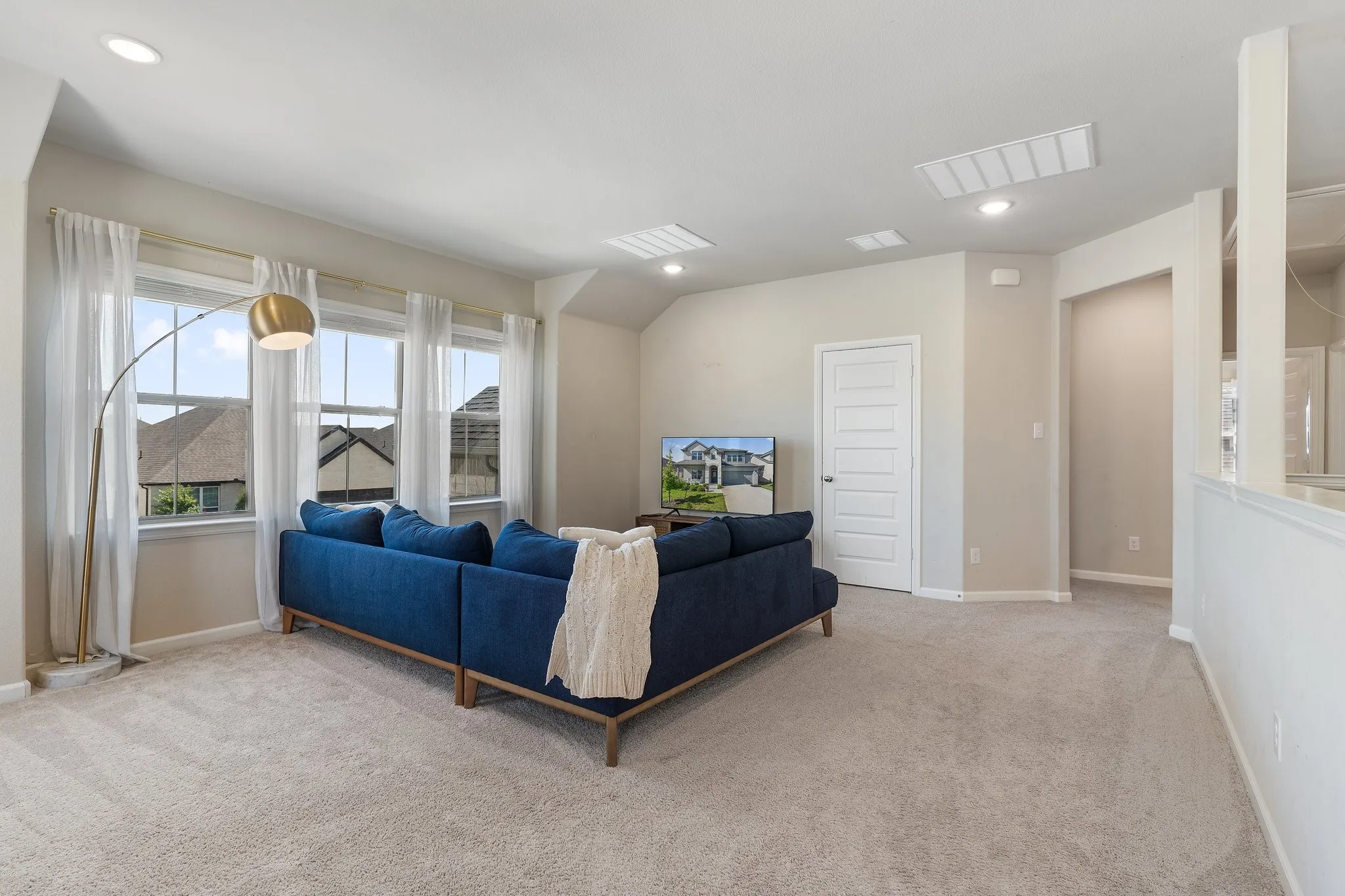 UPSTAIRS LIVING ROOM