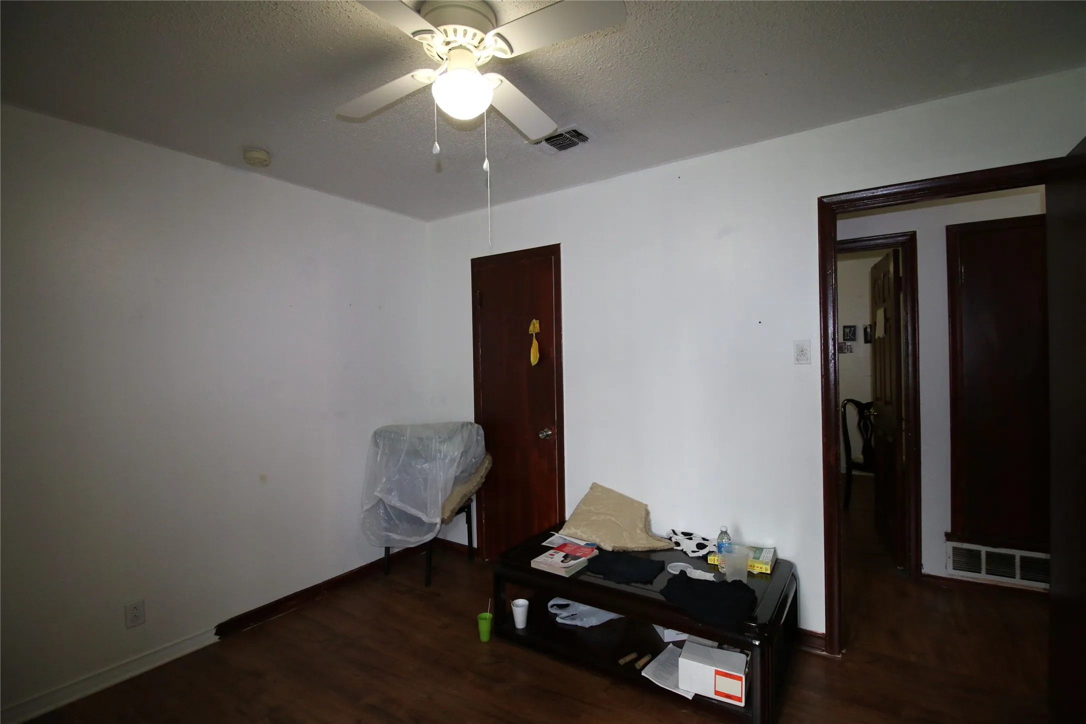 Single Family Residence For Sale in Grayson County , 2110 Duchess Drive, Sherman, Texas 75090, 3 Bedrooms, 2 Bathrooms, Garage spaces, 923 Sqft, built in 1967, Price $145,000, mls#21343201, Real Estate Agent in Sherman, Homes For Sale in Grayson county, Homes For Sale in Sherman, Realtor in Sherman Texas, Real Estate Brokerage Independent Realty Texas, Luminita Cordes Realtor