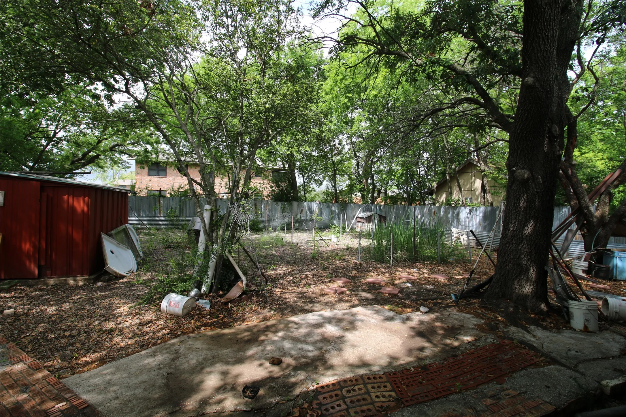 Single Family Residence For Sale in Grayson County , 2110 Duchess Drive, Sherman, Texas 75090, 3 Bedrooms, 2 Bathrooms, Garage spaces, 923 Sqft, built in 1967, Price $145,000, mls#21343201, Real Estate Agent in Sherman, Homes For Sale in Grayson county, Homes For Sale in Sherman, Realtor in Sherman Texas, Real Estate Brokerage Independent Realty Texas, Luminita Cordes Realtor