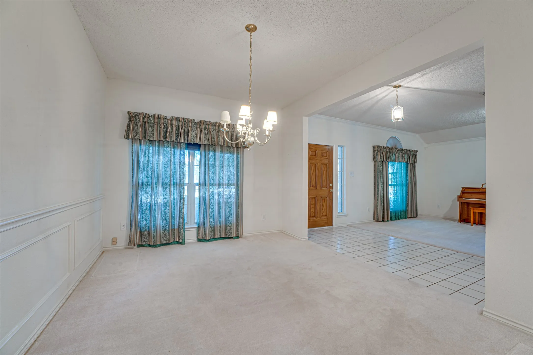 Single Family Residence For Sale in Dallas County , 4102 Baywatch Drive, Rowlett, Texas 75088, 4 Bedroom, 2 Bathroom, 2 Garage spaces, 2,893 Sqft, built in 1994, mls#21339697, Real Estate Agent in Rowlett, Homes For Sale in Dallas county, Homes For Sale in Rowlett, Realtor in Rowlett Texas, Real Estate Brokerage Independent Realty Texas, Luminita Cordes Realtor