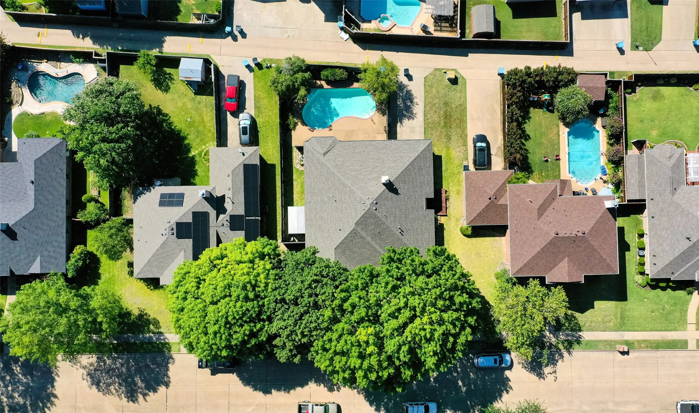 Single Family Residence For Sale in Dallas County , 4102 Baywatch Drive, Rowlett, Texas 75088, 4 Bedroom, 2 Bathroom, 2 Garage spaces, 2,893 Sqft, built in 1994, mls#21339697, Real Estate Agent in Rowlett, Homes For Sale in Dallas county, Homes For Sale in Rowlett, Realtor in Rowlett Texas, Real Estate Brokerage Independent Realty Texas, Luminita Cordes Realtor