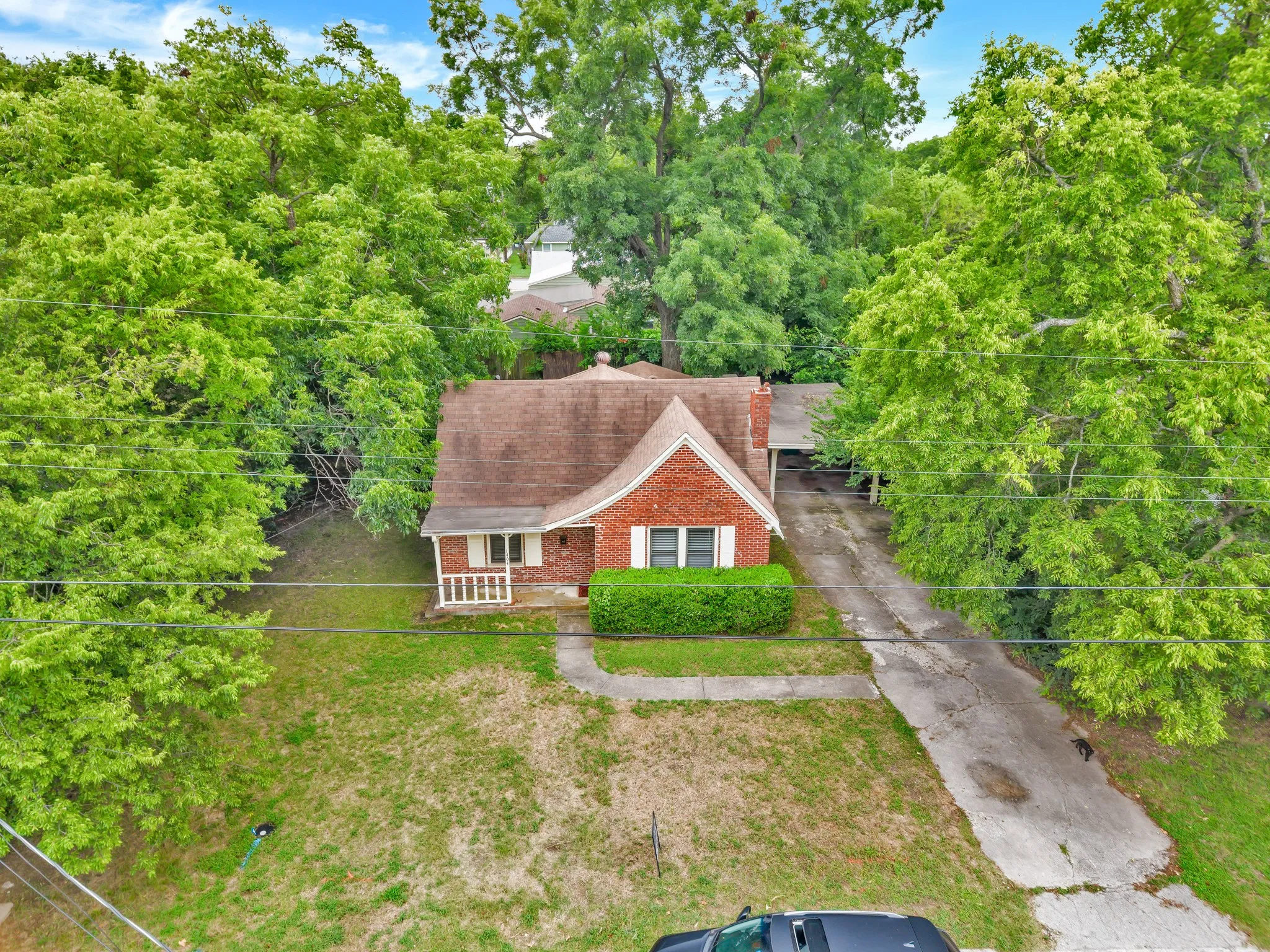 Single Family Residence For Sale in Cooke County , 1404 E Tennie Street, Gainesville, Texas 76240, 2 Bedrooms, 1 Bathroom, Garage spaces, 1,224 Sqft, built in 1950, Price $187,900, mls#21342846, Real Estate Agent in Gainesville, Homes For Sale in Cooke county, Homes For Sale in Gainesville, Realtor in Gainesville Texas, Real Estate Brokerage Independent Realty Texas, Luminita Cordes Realtor