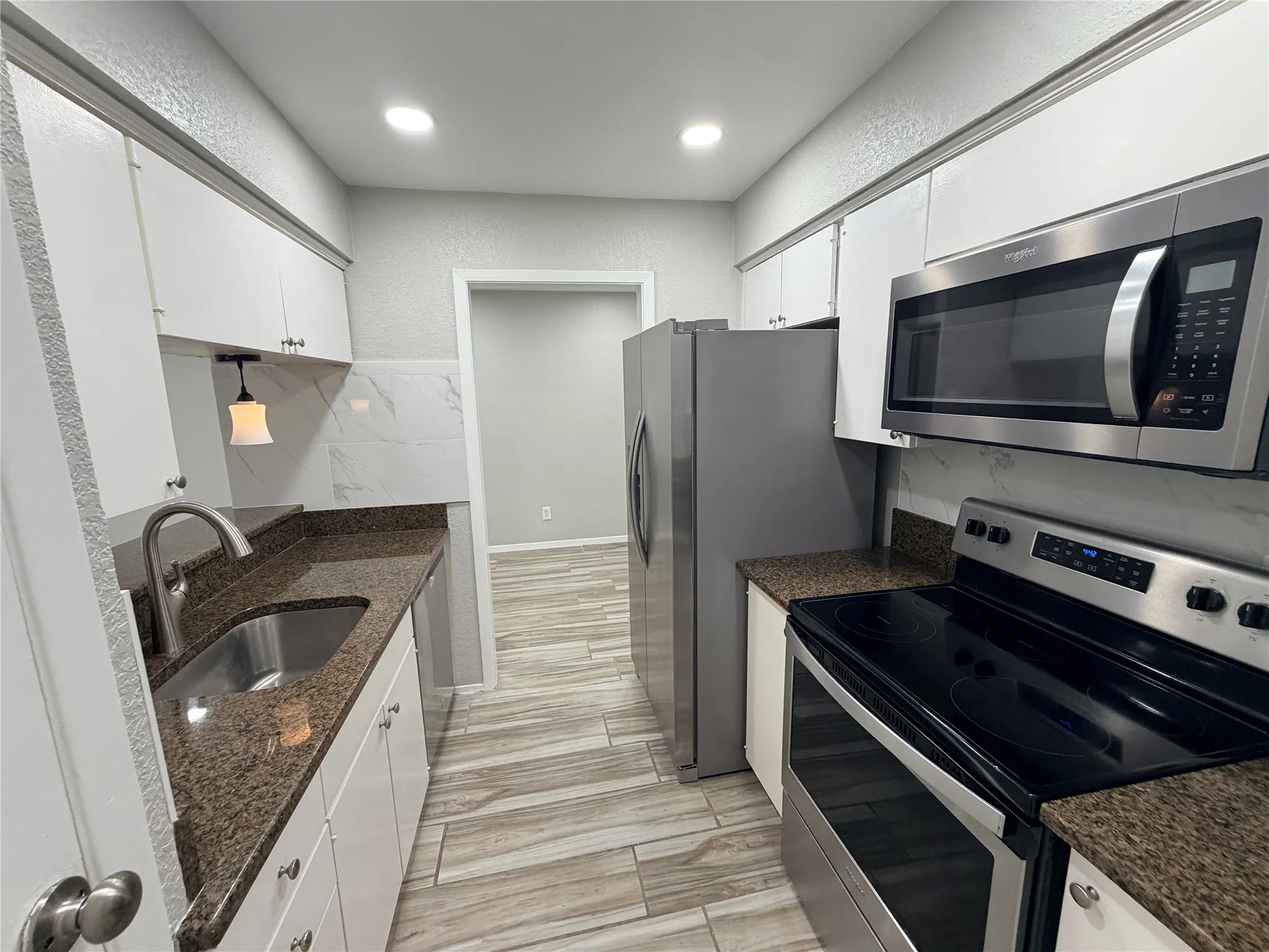 Condominium For Sale in Dallas County , 4845 Cedar Springs Road 170, Dallas, Texas 75219, 2 Bedroom, 2 Bathroom, 2 Garage spaces, 961 Sqft, built in 1970, mls#21343241, Real Estate Agent in Dallas, Homes For Sale in Dallas county, Homes For Sale in Dallas, Realtor in Dallas Texas, Real Estate Brokerage Independent Realty Texas, Luminita Cordes Realtor