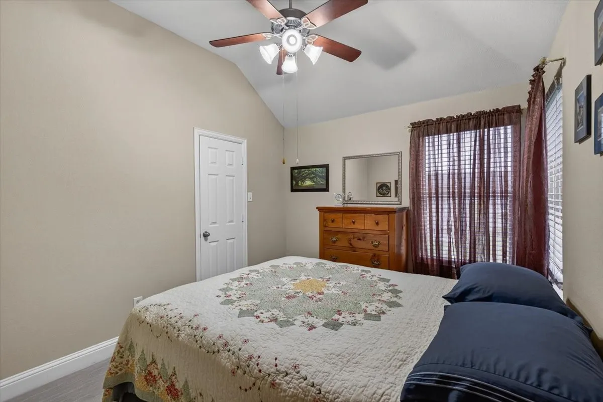 Another secondary bedroom