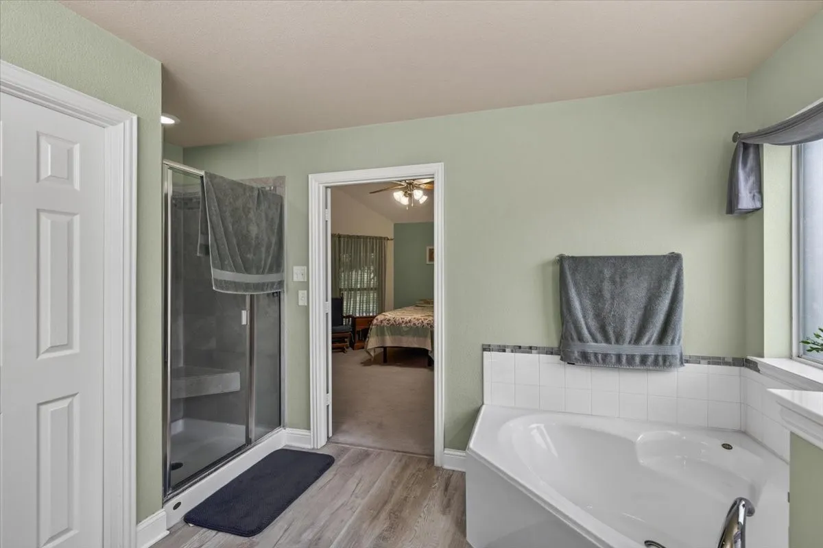 double sinks, garden tub, separate shower and walk in closet