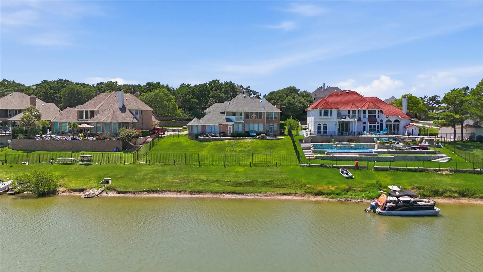 Single Family Residence For Sale in Denton County , 648 Timbercrest Circle, Highland Village, Texas 75077, 5 Bedroom, 4 Bathroom, 3 Garage spaces, 3,776 Sqft, built in 1994, mls#21342521, Real Estate Agent in Highland Village, Homes For Sale in Denton county, Homes For Sale in Highland Village, Realtor in Highland Village Texas, Real Estate Brokerage Independent Realty Texas, Luminita Cordes Realtor