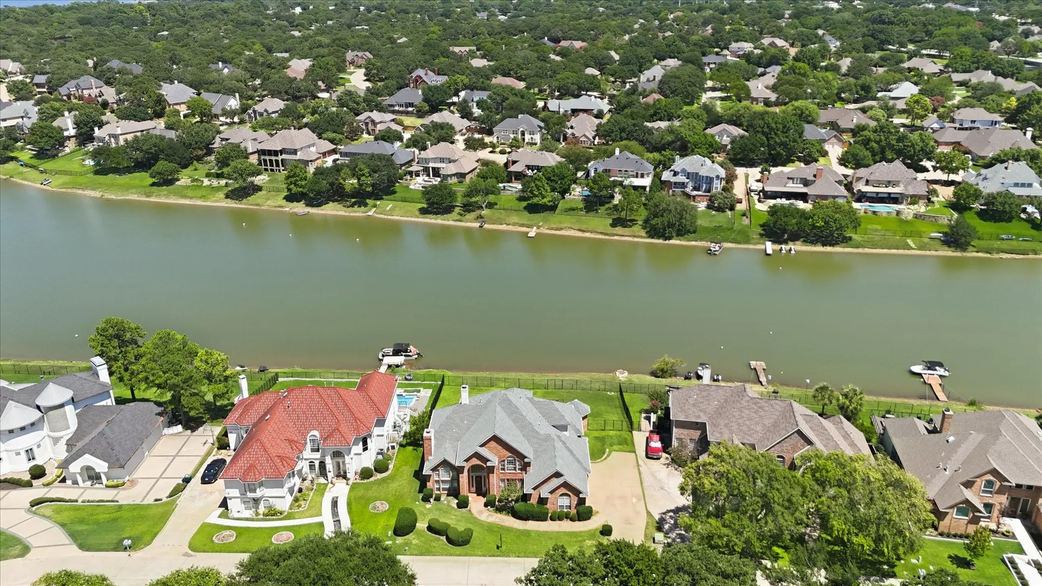 Single Family Residence For Sale in Denton County , 648 Timbercrest Circle, Highland Village, Texas 75077, 5 Bedroom, 4 Bathroom, 3 Garage spaces, 3,776 Sqft, built in 1994, mls#21342521, Real Estate Agent in Highland Village, Homes For Sale in Denton county, Homes For Sale in Highland Village, Realtor in Highland Village Texas, Real Estate Brokerage Independent Realty Texas, Luminita Cordes Realtor