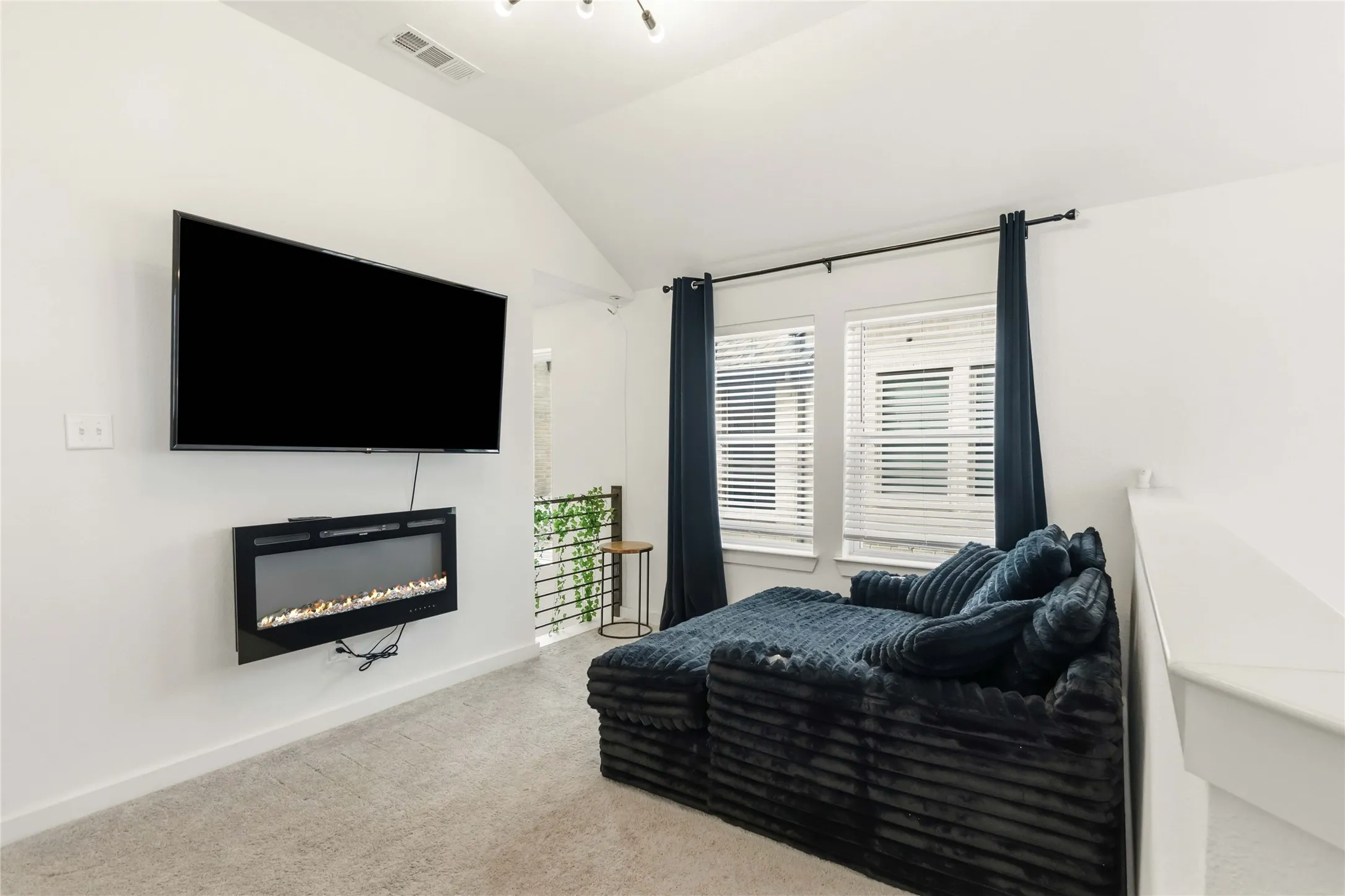 Townhouse For Sale in Kaufman County , 1128 Queensdown Way, Forney, Texas 75126, 4 Bedrooms, 3 Bathrooms, 2 Garage spaces, 2,097 Sqft, built in 2022, Price $399,000, mls#21343256, Real Estate Agent in Forney, Homes For Sale in Kaufman county, Homes For Sale in Forney, Realtor in Forney Texas, Real Estate Brokerage Independent Realty Texas, Luminita Cordes Realtor