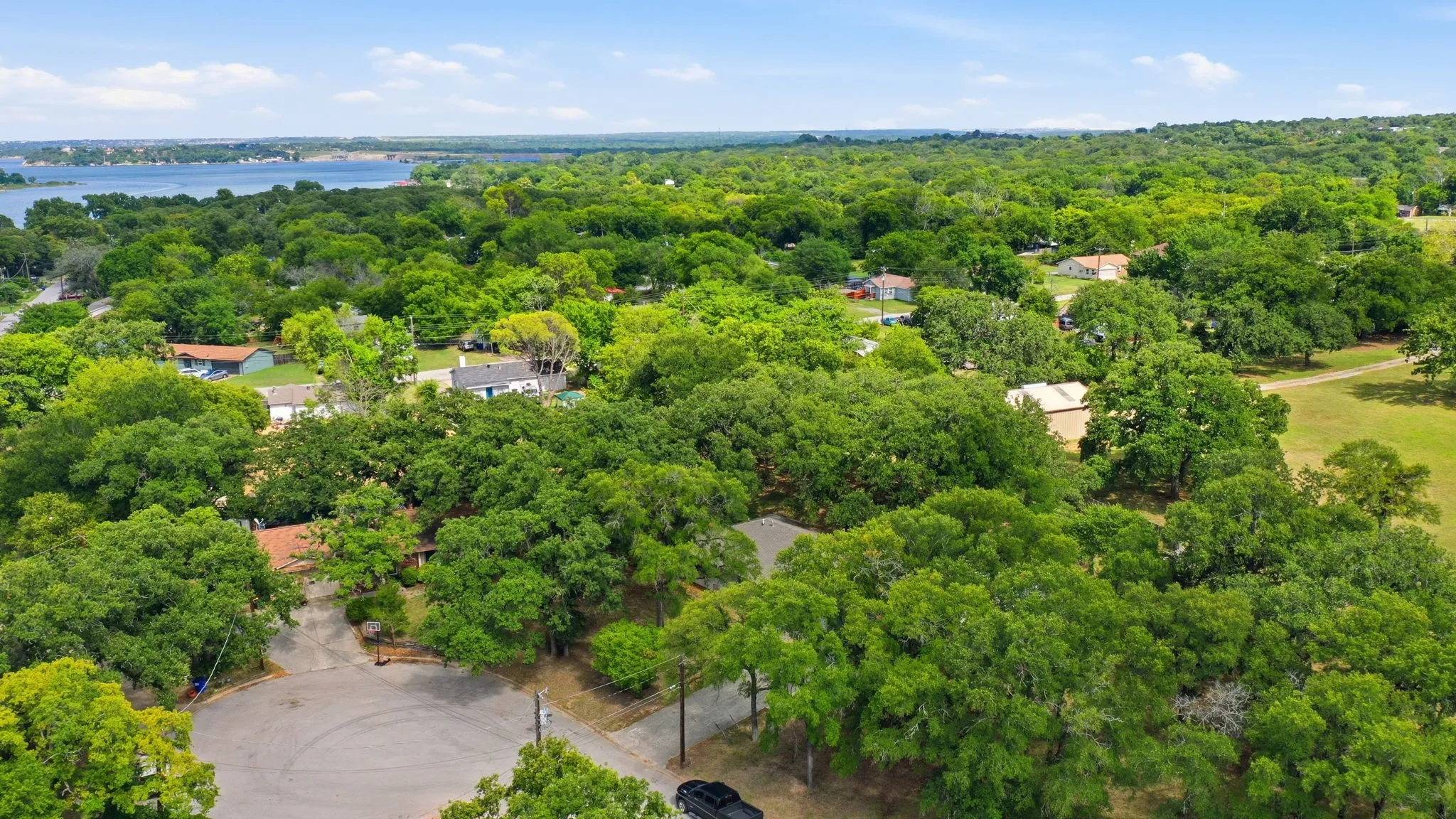 Single Family Residence For Sale in Tarrant County , 128 Redbird Lane N, Azle, Texas 76020, 3 Bedroom, 2 Bathroom, 2 Garage spaces, 1,857 Sqft, built in 1965, mls#21343258, Real Estate Agent in Azle, Homes For Sale in Tarrant county, Homes For Sale in Azle, Realtor in Azle Texas, Real Estate Brokerage Independent Realty Texas, Luminita Cordes Realtor