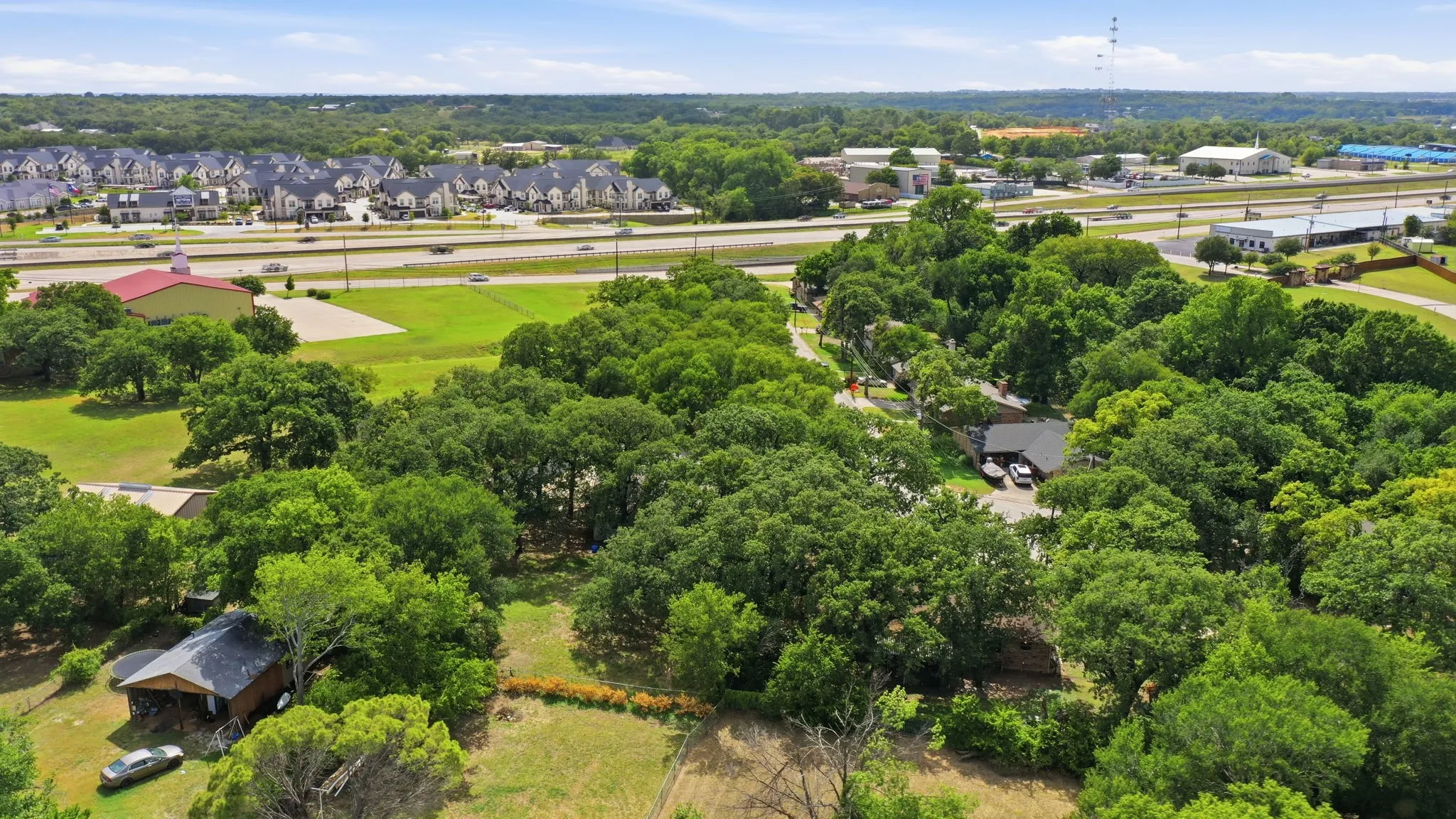 Single Family Residence For Sale in Tarrant County , 128 Redbird Lane N, Azle, Texas 76020, 3 Bedroom, 2 Bathroom, 2 Garage spaces, 1,857 Sqft, built in 1965, mls#21343258, Real Estate Agent in Azle, Homes For Sale in Tarrant county, Homes For Sale in Azle, Realtor in Azle Texas, Real Estate Brokerage Independent Realty Texas, Luminita Cordes Realtor