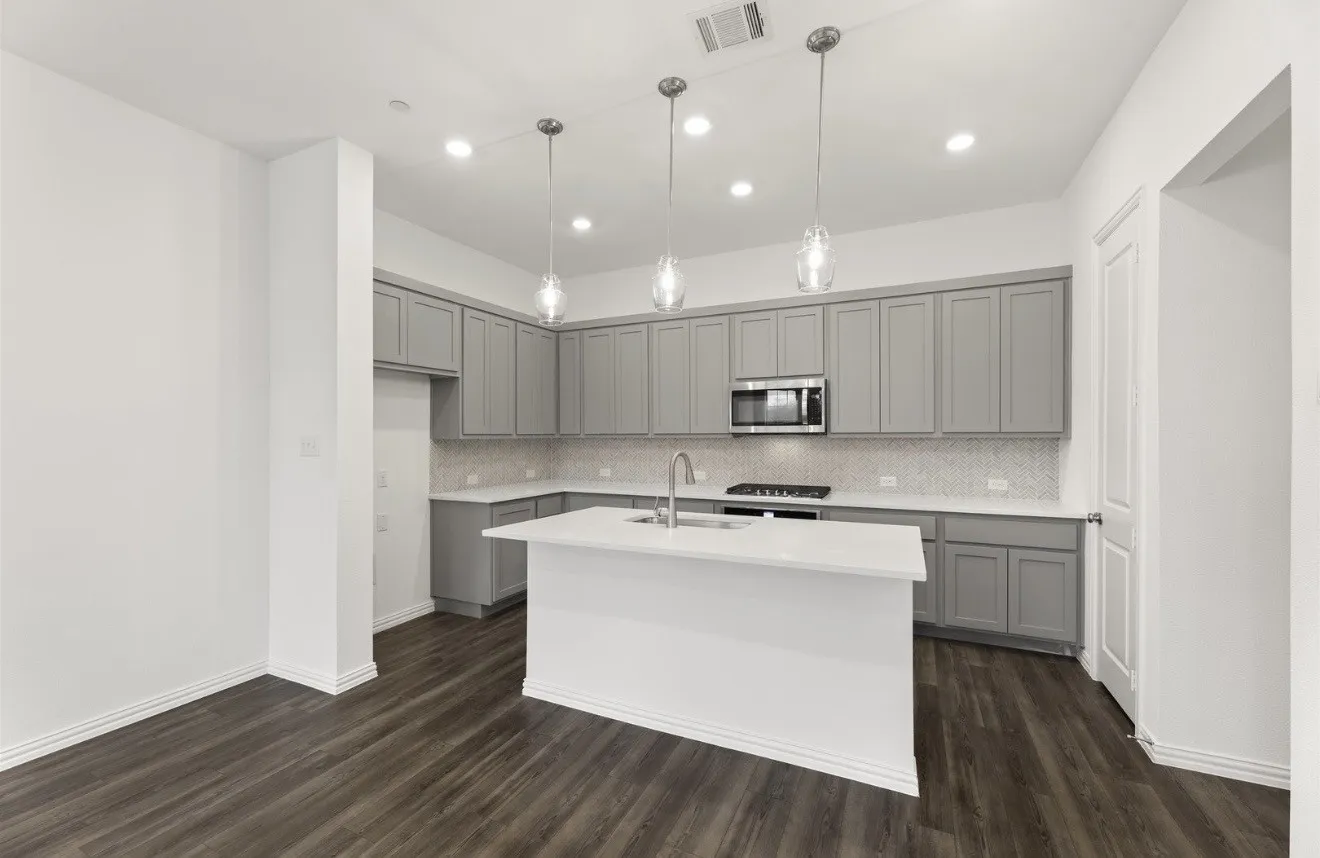 Townhouse For Rent in Collin County , 1064 Old Rosebud Drive, Allen, Texas 75013, 3 Bedroom, 3 Bathroom, 2 Garage spaces, 1,647 Sqft, built in 2023, mls#21343262, Real Estate Agent in Allen, Homes For Rent in Collin county, Homes For Rent in Allen, Realtor in Allen Texas, Real Estate Brokerage Independent Realty Texas, Luminita Cordes Realtor