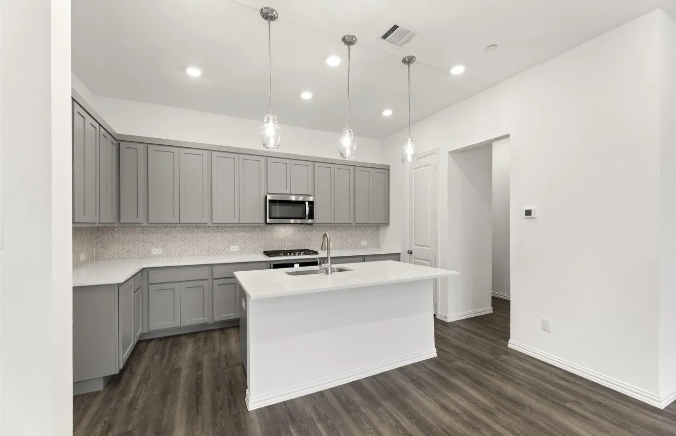 Townhouse For Rent in Collin County , 1064 Old Rosebud Drive, Allen, Texas 75013, 3 Bedroom, 3 Bathroom, 2 Garage spaces, 1,647 Sqft, built in 2023, mls#21343262, Real Estate Agent in Allen, Homes For Rent in Collin county, Homes For Rent in Allen, Realtor in Allen Texas, Real Estate Brokerage Independent Realty Texas, Luminita Cordes Realtor