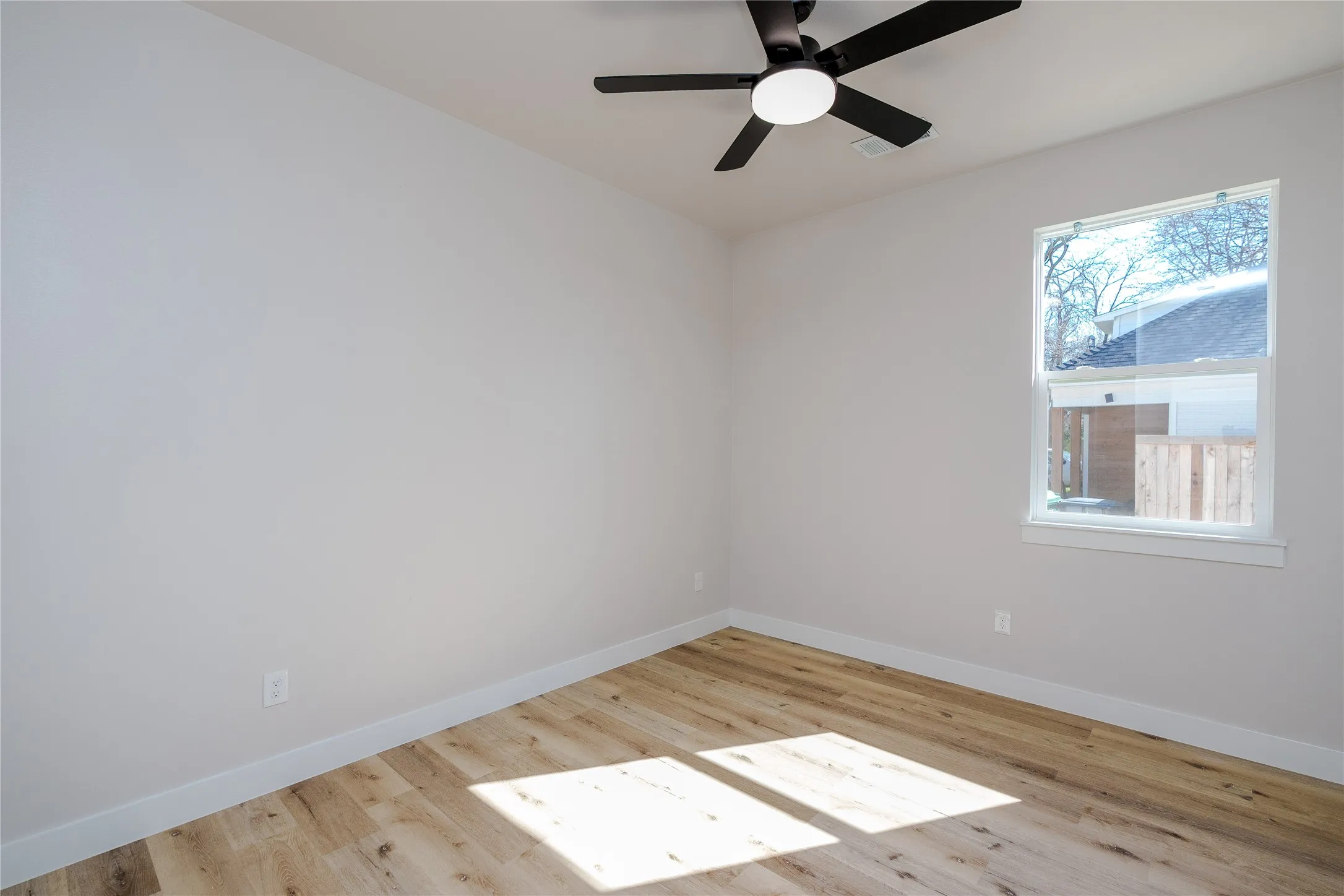 Single Family Residence For Rent in Denton County , 2231 Denison Street, Denton, Texas 76201, 4 Bedroom, 3 Bathroom, Garage spaces, 1,600 Sqft, built in 2024, mls#21341423, Real Estate Agent in Denton, Homes For Rent in Denton county, Homes For Rent in Denton, Realtor in Denton Texas, Real Estate Brokerage Independent Realty Texas, Luminita Cordes Realtor