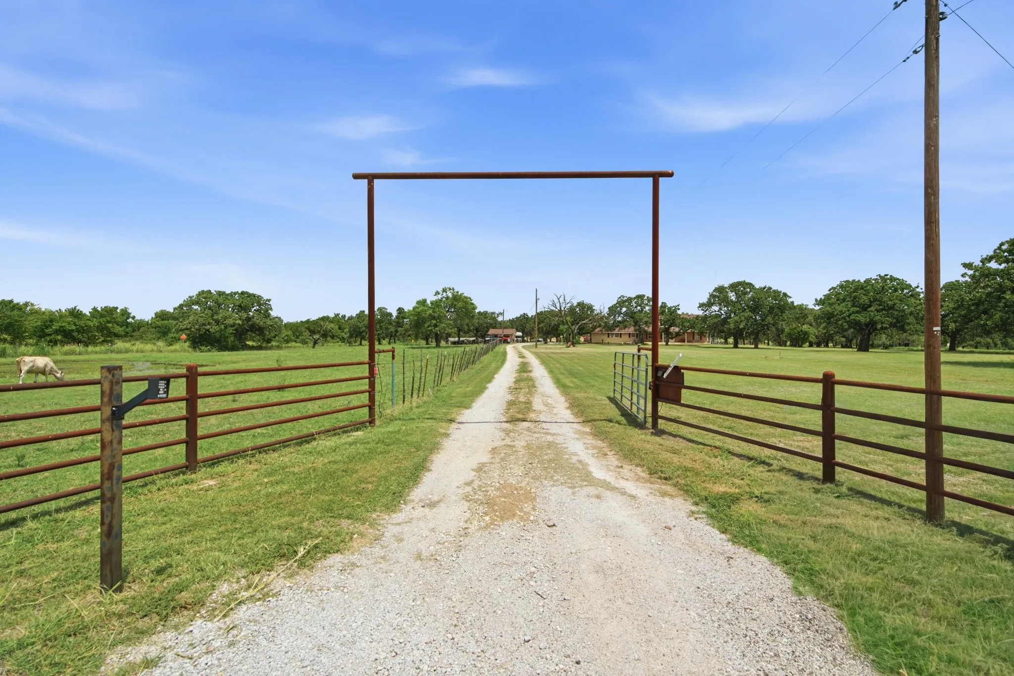 Ranch For Sale in Eastland County , 618 Hwy 2731, Rising Star, Texas 76471, 0, 0, Garage spaces, 0 Sqft, built in 1980, mls#21342116, Real Estate Agent in Rising Star, Homes For Sale in Eastland county, Homes For Sale in Rising Star, Realtor in Rising Star Texas, Real Estate Brokerage Independent Realty Texas, Luminita Cordes Realtor