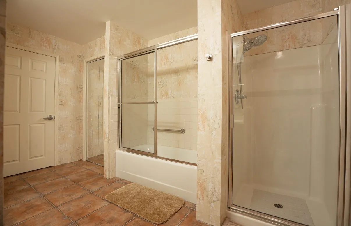 Condominium For Sale in Tarrant County , 3575 Lone Star Circle 802, Fort Worth, Texas 76177, 2 Bedroom, 2 Bathroom, 2 Garage spaces, 1,650 Sqft, built in 1997, mls#21342145, Real Estate Agent in Fort Worth, Homes For Sale in Tarrant county, Homes For Sale in Fort Worth, Realtor in Fort Worth Texas, Real Estate Brokerage Independent Realty Texas, Luminita Cordes Realtor