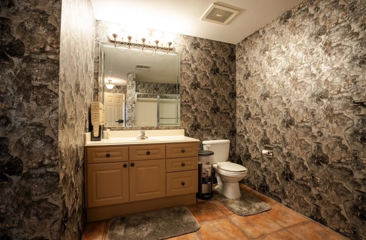 Condominium For Sale in Tarrant County , 3575 Lone Star Circle 802, Fort Worth, Texas 76177, 2 Bedroom, 2 Bathroom, 2 Garage spaces, 1,650 Sqft, built in 1997, mls#21342145, Real Estate Agent in Fort Worth, Homes For Sale in Tarrant county, Homes For Sale in Fort Worth, Realtor in Fort Worth Texas, Real Estate Brokerage Independent Realty Texas, Luminita Cordes Realtor