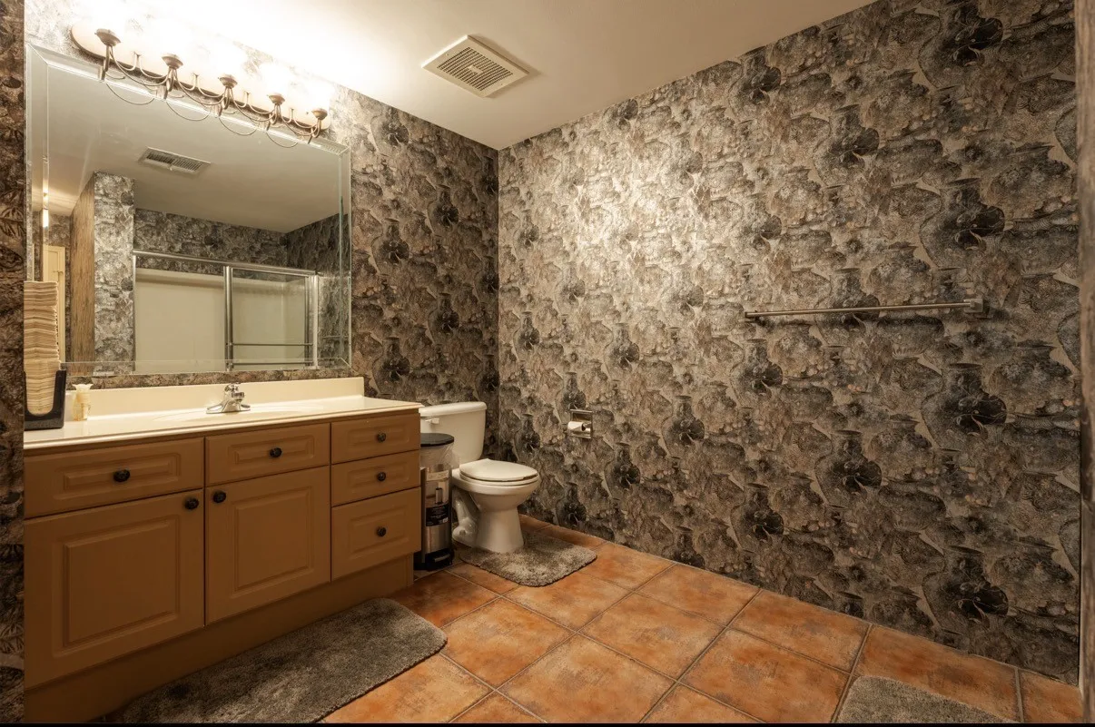 Condominium For Sale in Tarrant County , 3575 Lone Star Circle 802, Fort Worth, Texas 76177, 2 Bedroom, 2 Bathroom, 2 Garage spaces, 1,650 Sqft, built in 1997, mls#21342145, Real Estate Agent in Fort Worth, Homes For Sale in Tarrant county, Homes For Sale in Fort Worth, Realtor in Fort Worth Texas, Real Estate Brokerage Independent Realty Texas, Luminita Cordes Realtor