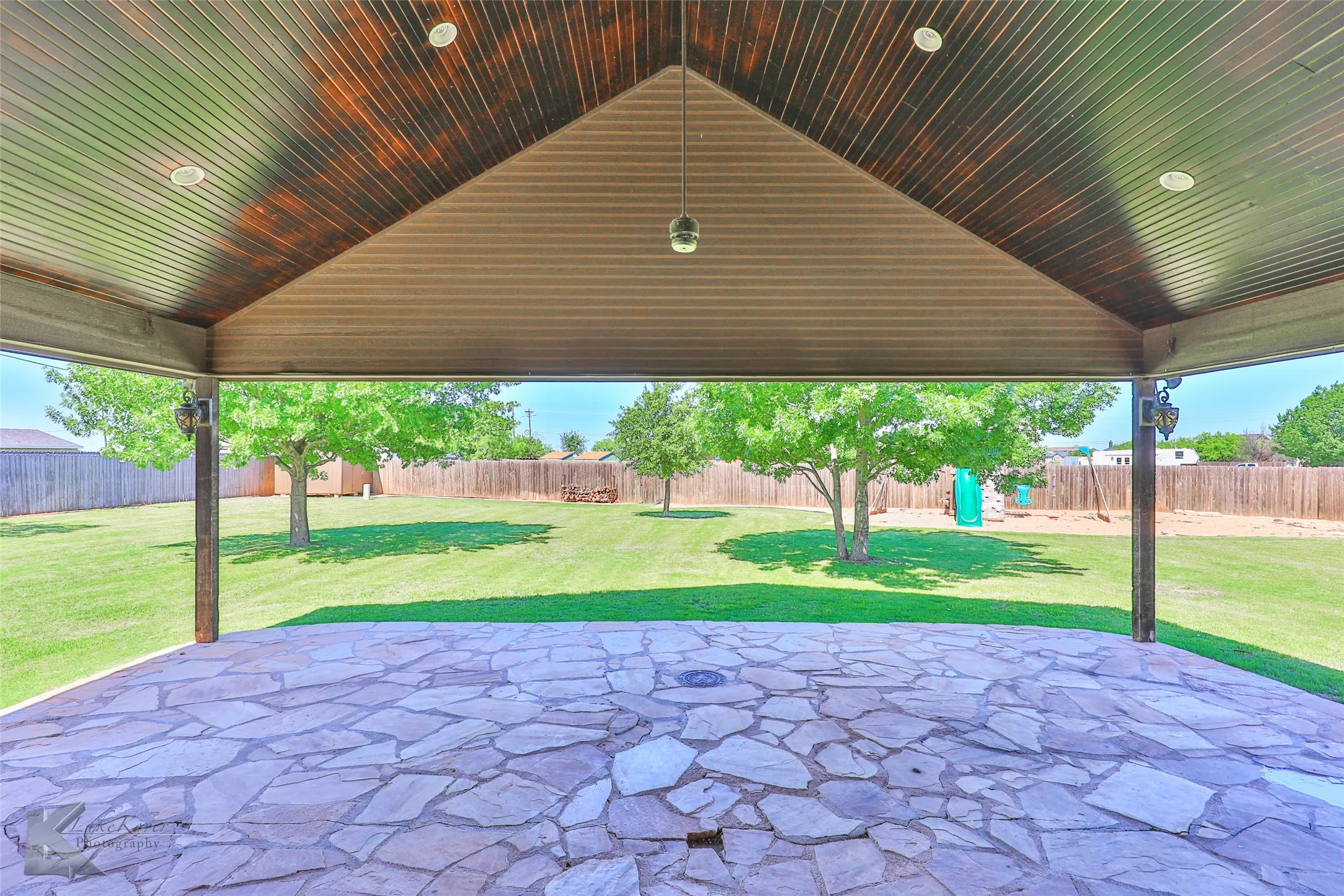 Single Family Residence For Rent in Taylor County , 342 Pilgrim Road, Abilene, Texas 79602, 4 Bedroom, 3 Bathroom, 2 Garage spaces, 2,613 Sqft, built in 2004, mls#21343273, Real Estate Agent in Abilene, Homes For Rent in Taylor county, Homes For Rent in Abilene, Realtor in Abilene Texas, Real Estate Brokerage Independent Realty Texas, Luminita Cordes Realtor