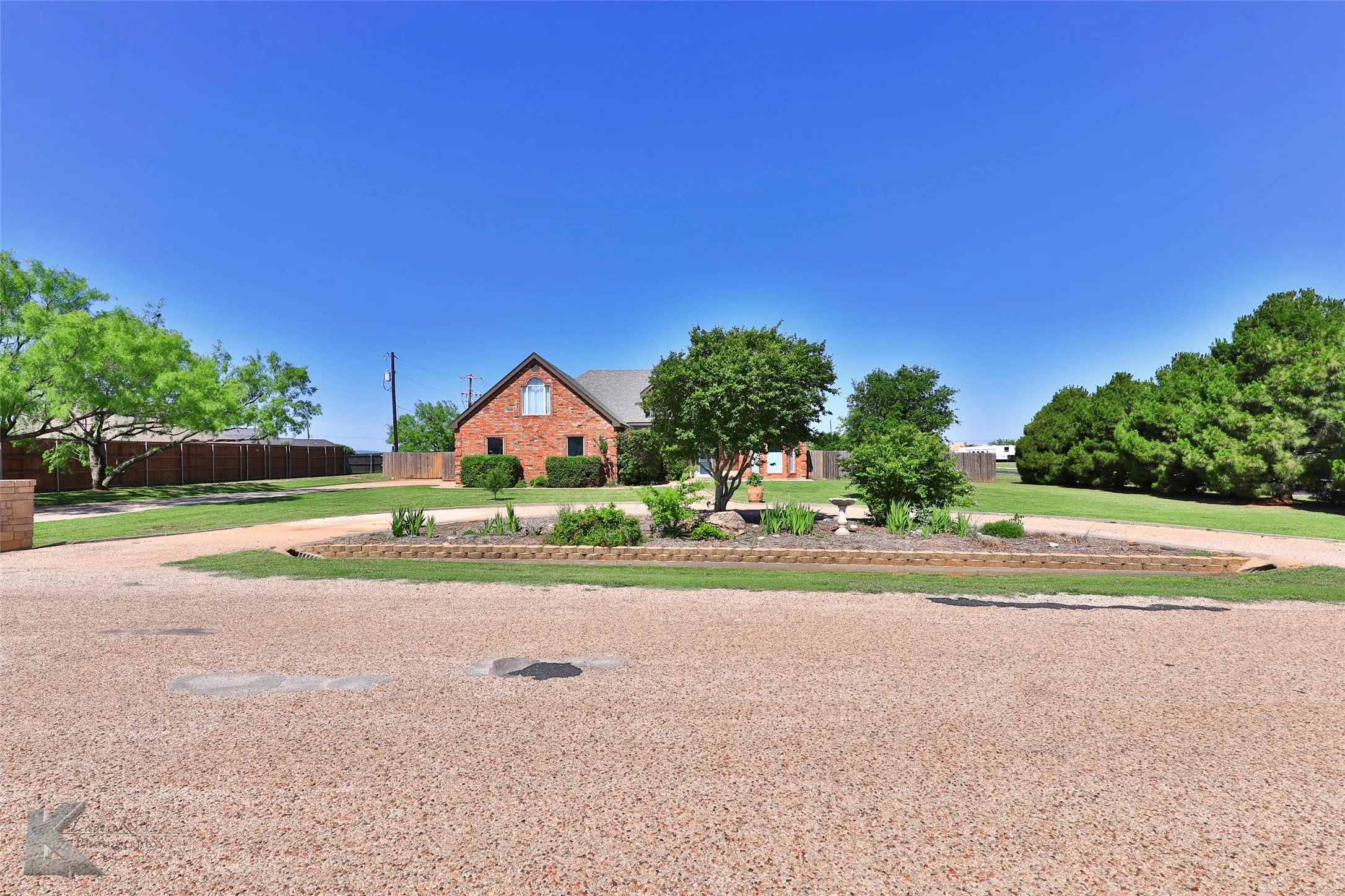Single Family Residence For Rent in Taylor County , 342 Pilgrim Road, Abilene, Texas 79602, 4 Bedroom, 3 Bathroom, 2 Garage spaces, 2,613 Sqft, built in 2004, mls#21343273, Real Estate Agent in Abilene, Homes For Rent in Taylor county, Homes For Rent in Abilene, Realtor in Abilene Texas, Real Estate Brokerage Independent Realty Texas, Luminita Cordes Realtor