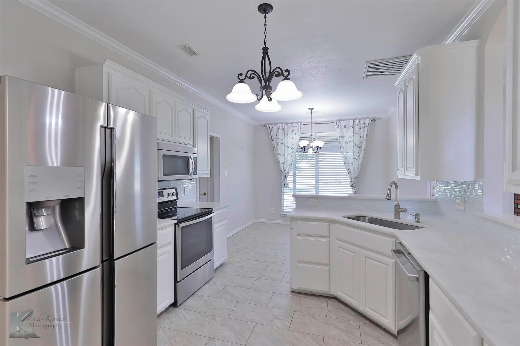 Single Family Residence For Rent in Taylor County , 342 Pilgrim Road, Abilene, Texas 79602, 4 Bedroom, 3 Bathroom, 2 Garage spaces, 2,613 Sqft, built in 2004, mls#21343273, Real Estate Agent in Abilene, Homes For Rent in Taylor county, Homes For Rent in Abilene, Realtor in Abilene Texas, Real Estate Brokerage Independent Realty Texas, Luminita Cordes Realtor