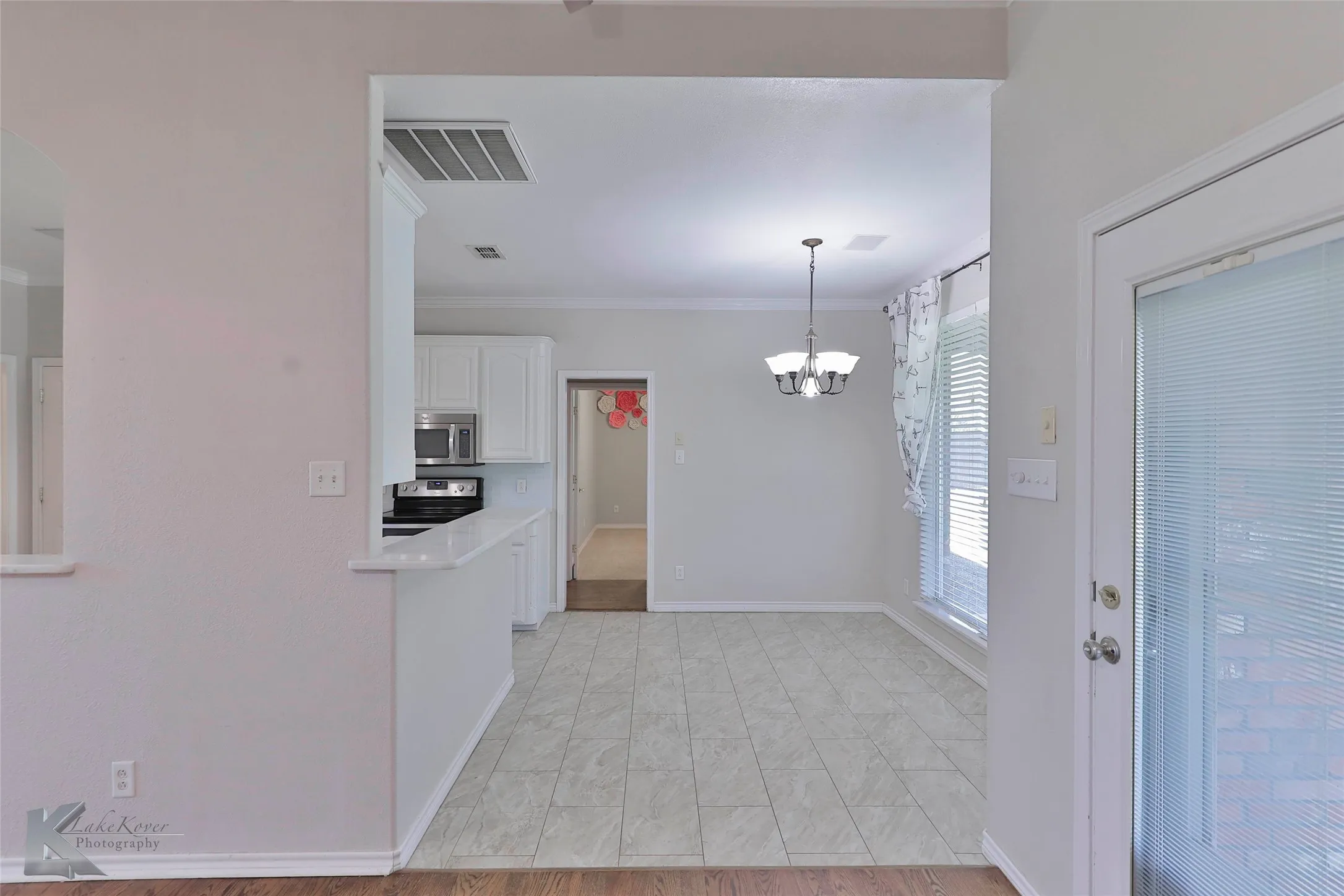 Single Family Residence For Rent in Taylor County , 342 Pilgrim Road, Abilene, Texas 79602, 4 Bedroom, 3 Bathroom, 2 Garage spaces, 2,613 Sqft, built in 2004, mls#21343273, Real Estate Agent in Abilene, Homes For Rent in Taylor county, Homes For Rent in Abilene, Realtor in Abilene Texas, Real Estate Brokerage Independent Realty Texas, Luminita Cordes Realtor