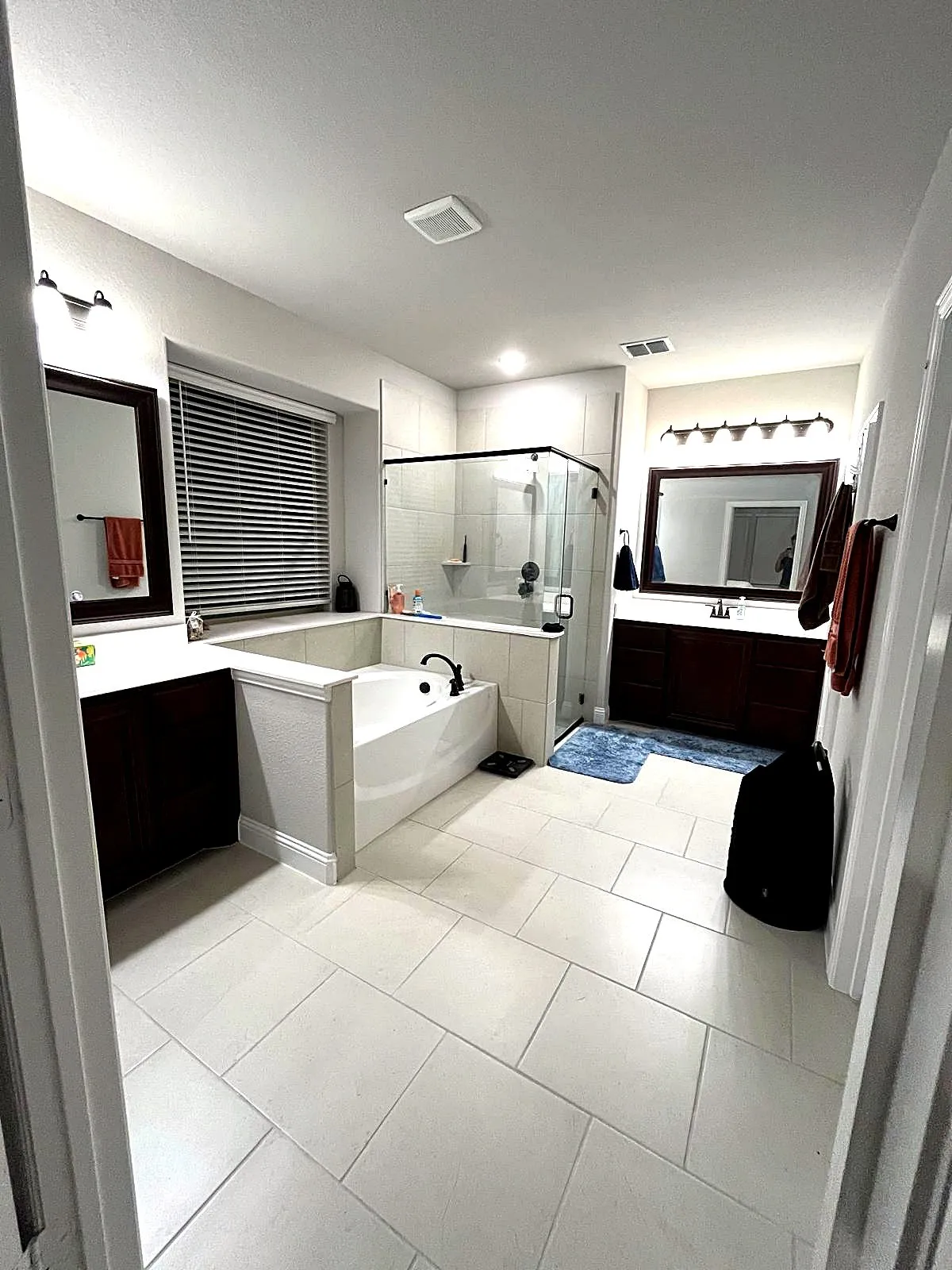 Single Family Residence For Rent in Denton County , 2909 Parkwood Circle, Denton, Texas 76226, 5 Bedroom, 4 Bathroom, 2 Garage spaces, 3,429 Sqft, built in 2022, mls#21343175, Real Estate Agent in Denton, Homes For Rent in Denton county, Homes For Rent in Denton, Realtor in Denton Texas, Real Estate Brokerage Independent Realty Texas, Luminita Cordes Realtor