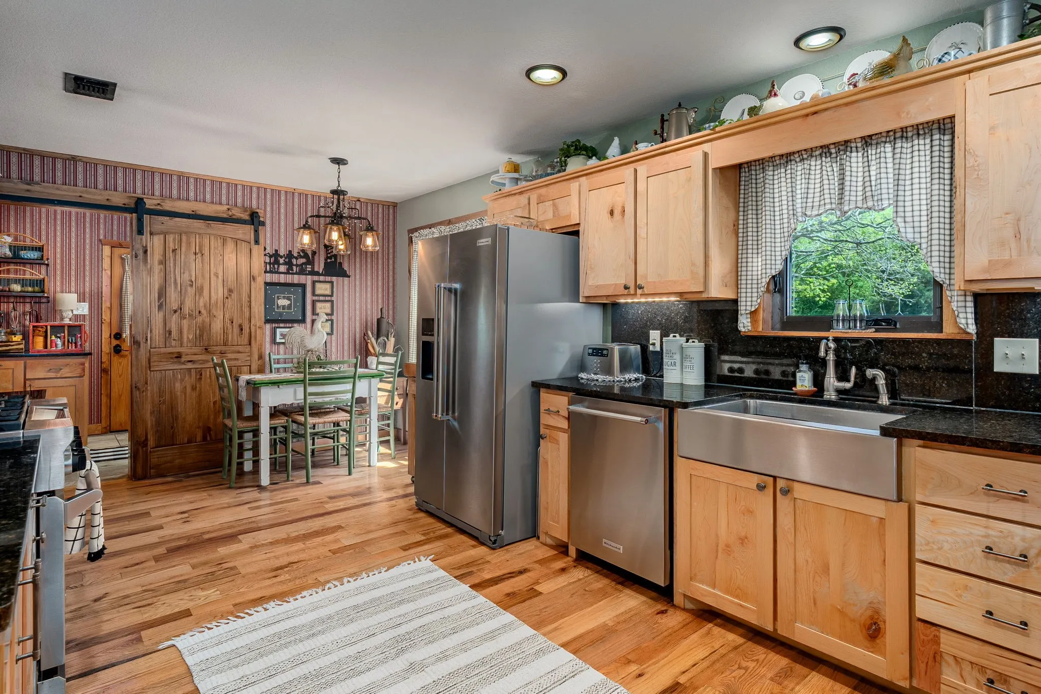Single Family Residence For Sale in Collin County , 14392 State Highway 78 N, Blue Ridge, Texas 75424, 3 Bedroom, 3 Bathroom, Garage spaces, 2,438 Sqft, built in 1983, mls#21341040, Real Estate Agent in Blue Ridge, Homes For Sale in Collin county, Homes For Sale in Blue Ridge, Realtor in Blue Ridge Texas, Real Estate Brokerage Independent Realty Texas, Luminita Cordes Realtor