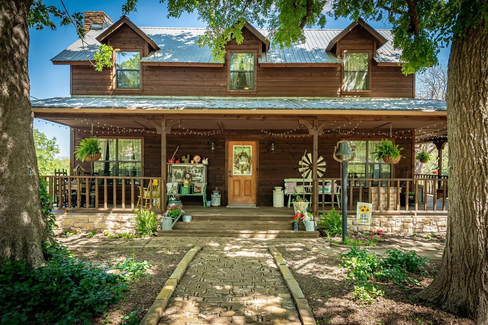 Single Family Residence For Sale in Collin County , 14392 State Highway 78 N, Blue Ridge, Texas 75424, 3 Bedroom, 3 Bathroom, Garage spaces, 2,438 Sqft, built in 1983, mls#21341040, Real Estate Agent in Blue Ridge, Homes For Sale in Collin county, Homes For Sale in Blue Ridge, Realtor in Blue Ridge Texas, Real Estate Brokerage Independent Realty Texas, Luminita Cordes Realtor