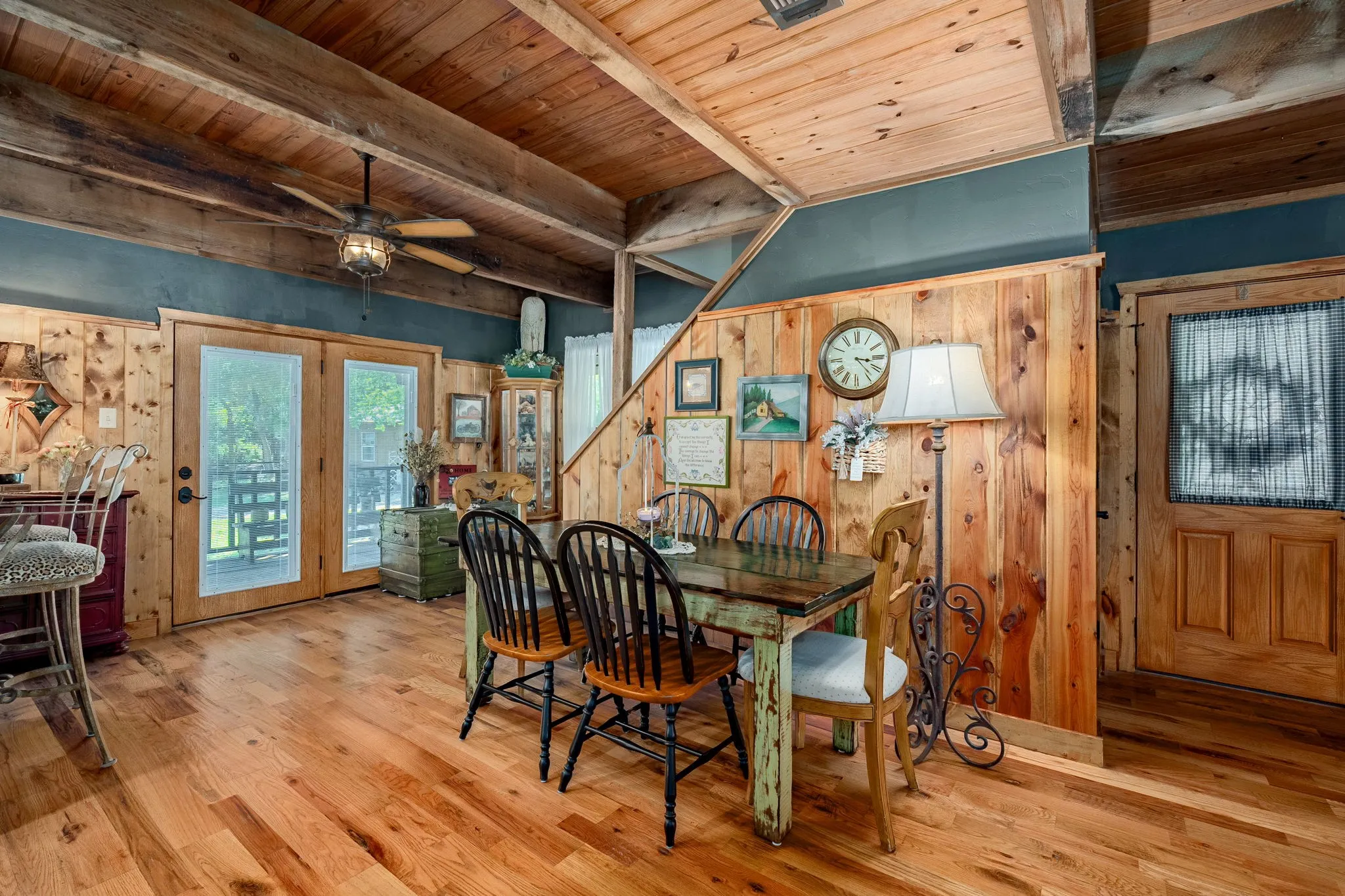 Single Family Residence For Sale in Collin County , 14392 State Highway 78 N, Blue Ridge, Texas 75424, 3 Bedroom, 3 Bathroom, Garage spaces, 2,438 Sqft, built in 1983, mls#21341040, Real Estate Agent in Blue Ridge, Homes For Sale in Collin county, Homes For Sale in Blue Ridge, Realtor in Blue Ridge Texas, Real Estate Brokerage Independent Realty Texas, Luminita Cordes Realtor